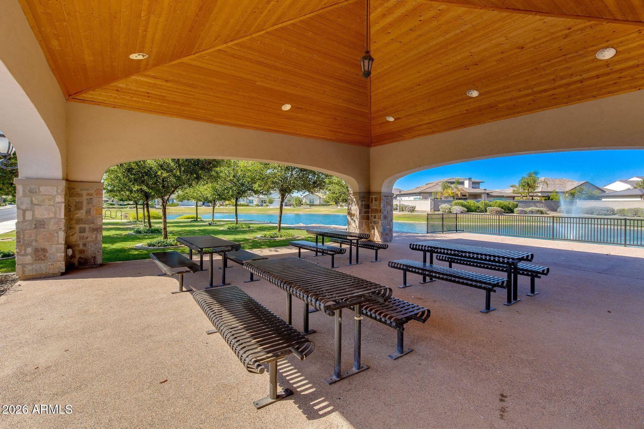 2766 E BONANZA Court
