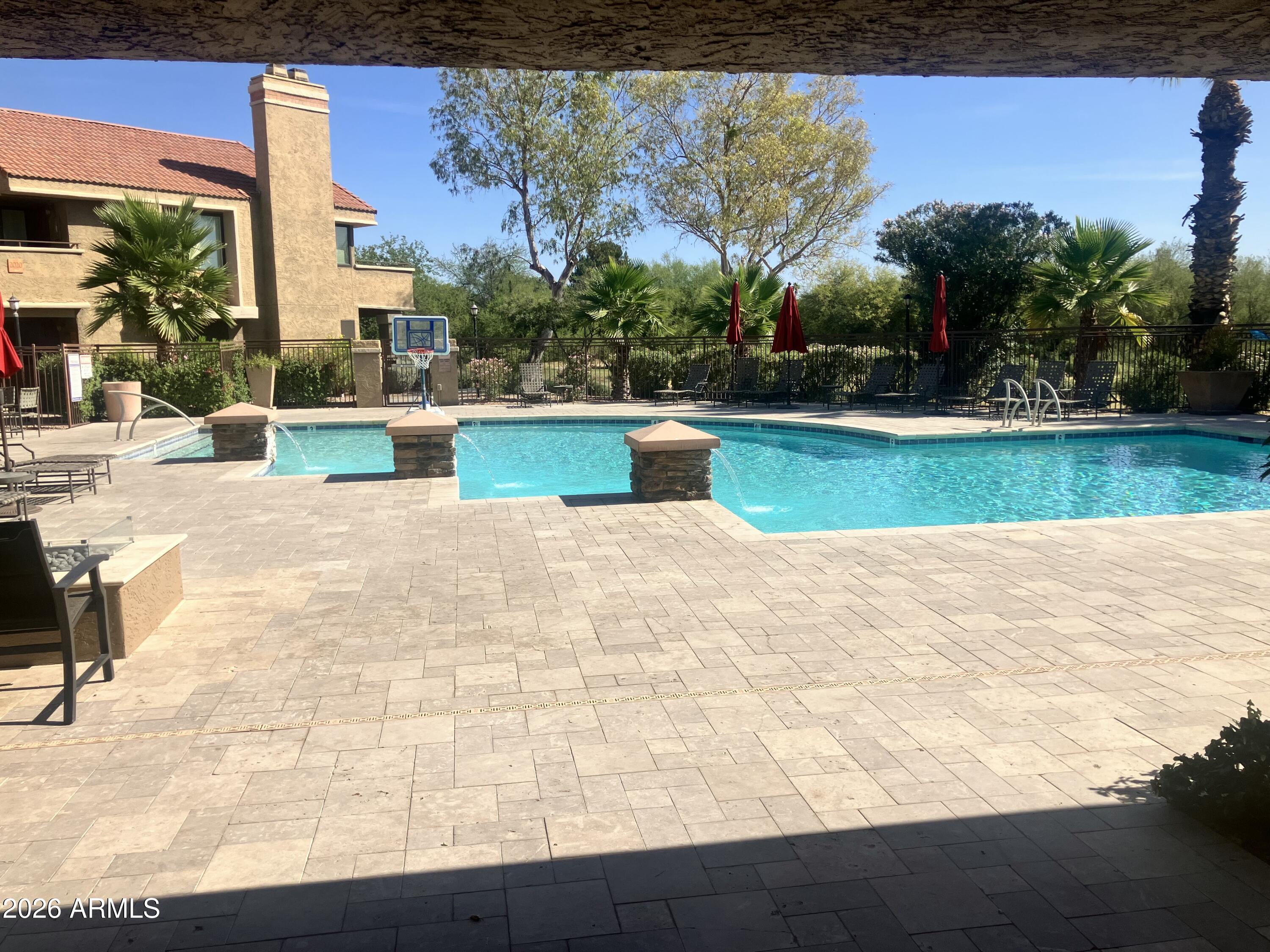 5122 E SHEA Boulevard 2165