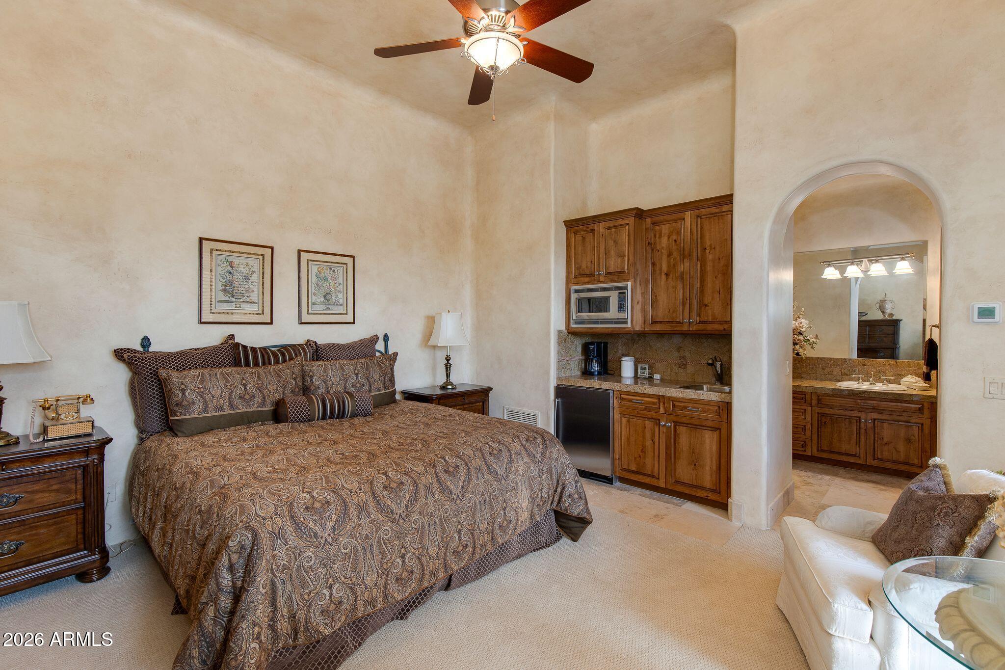 10070 E BALANCING ROCK Road