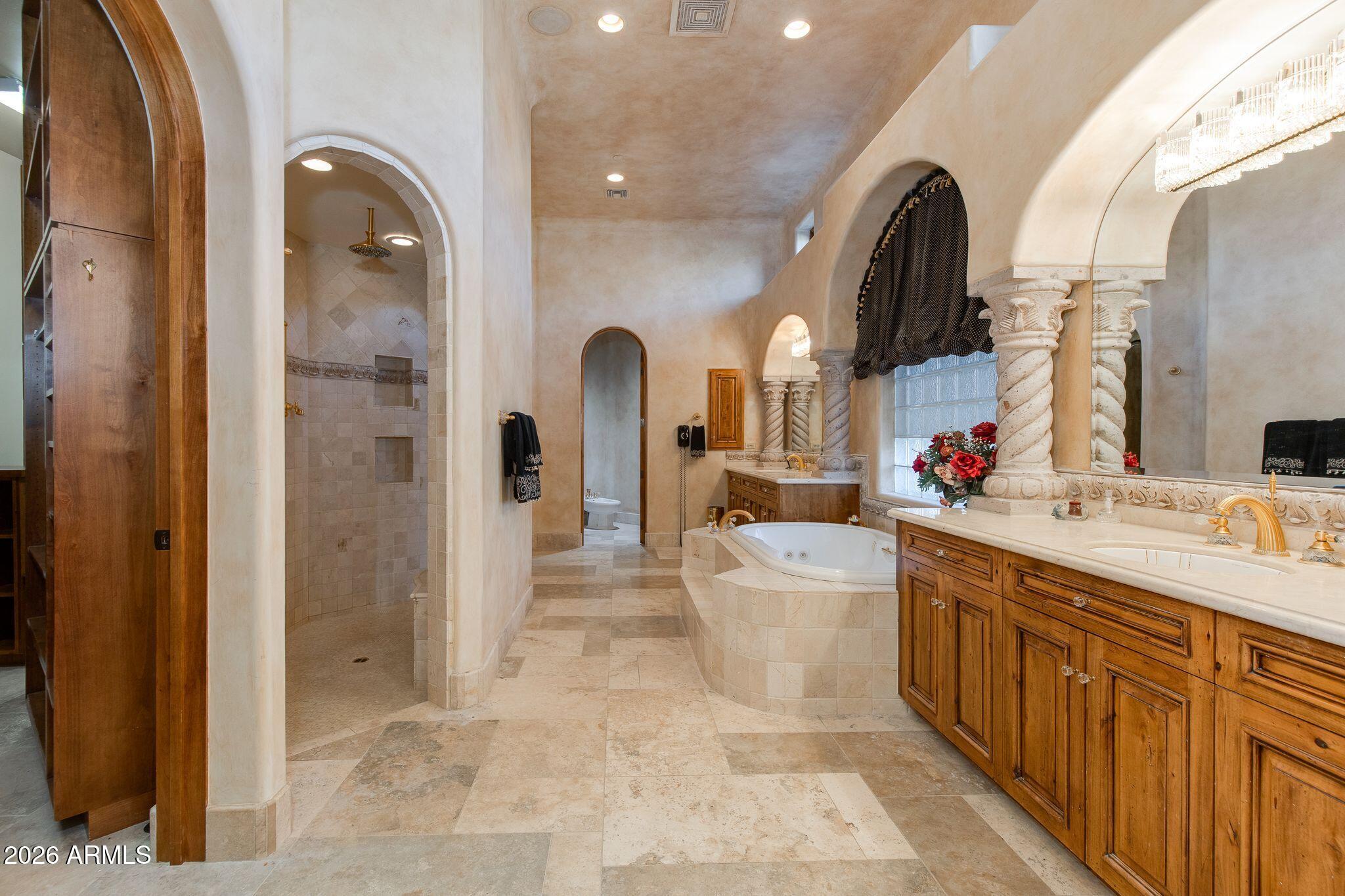 10070 E BALANCING ROCK Road