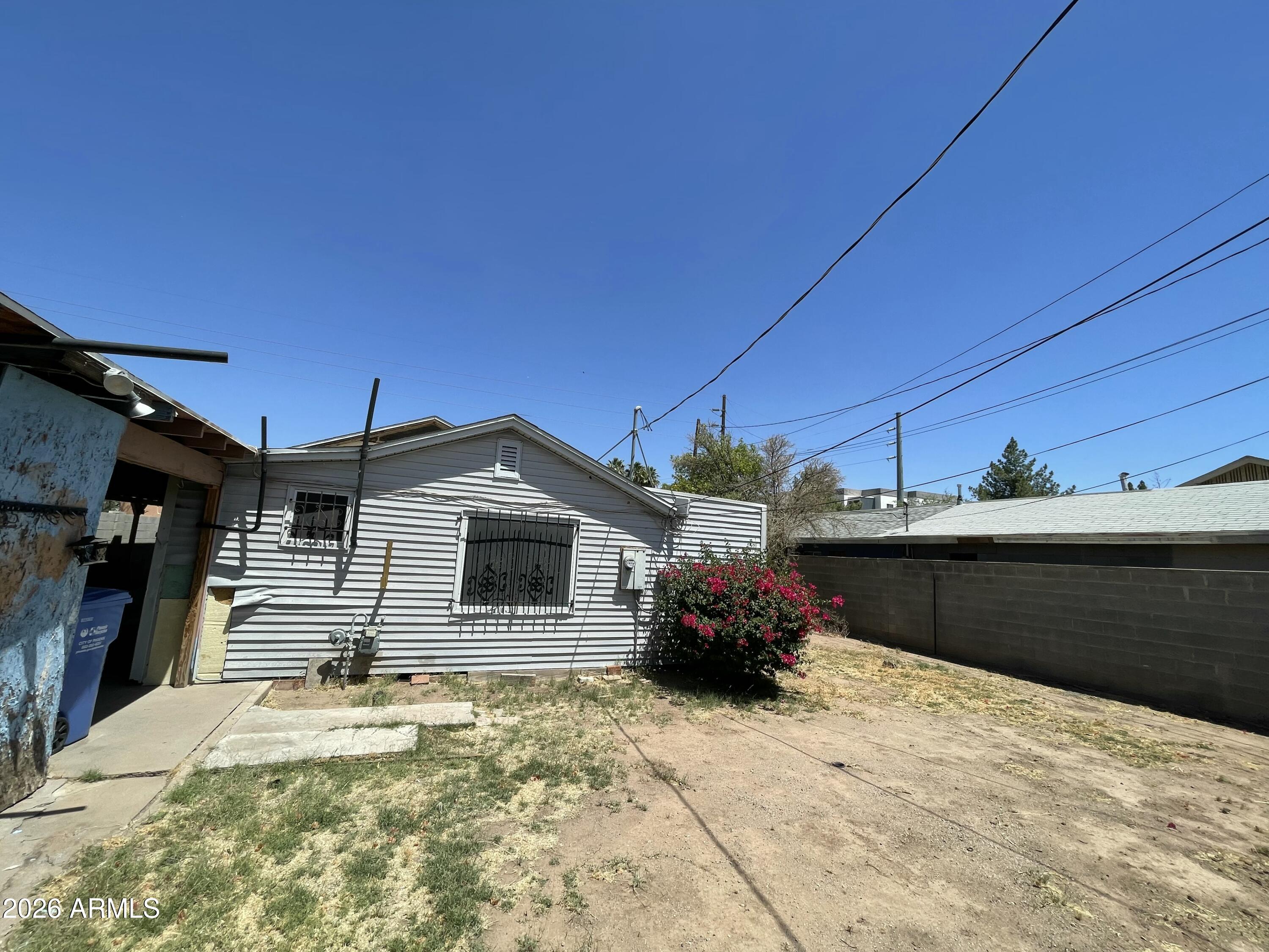 1010 N 18TH Street