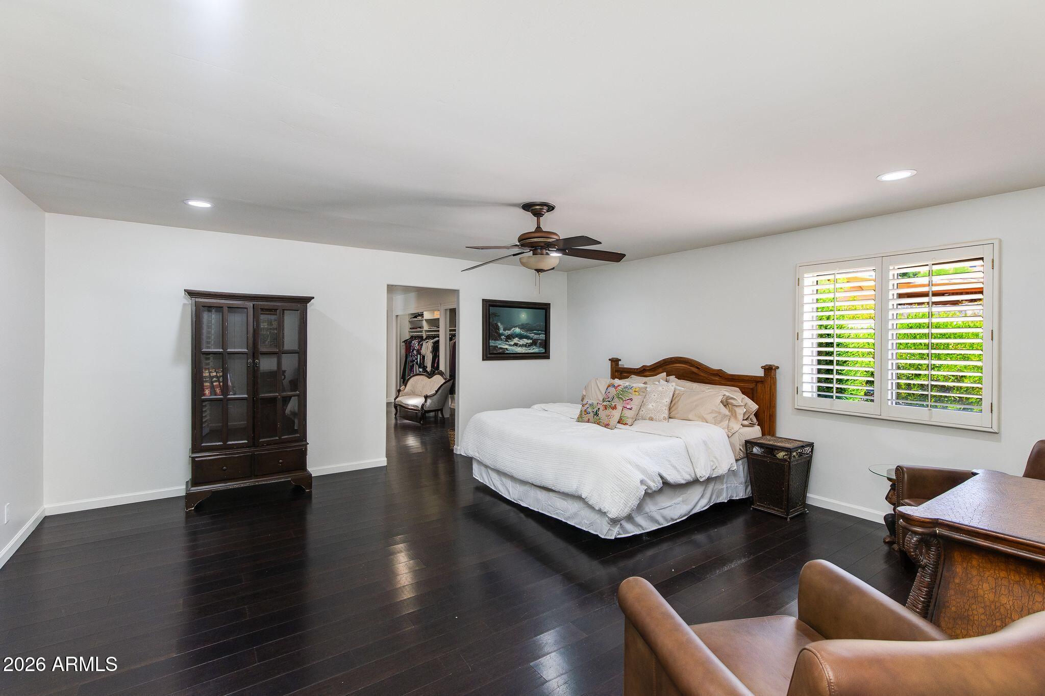 2236 E CACTUS WREN Drive