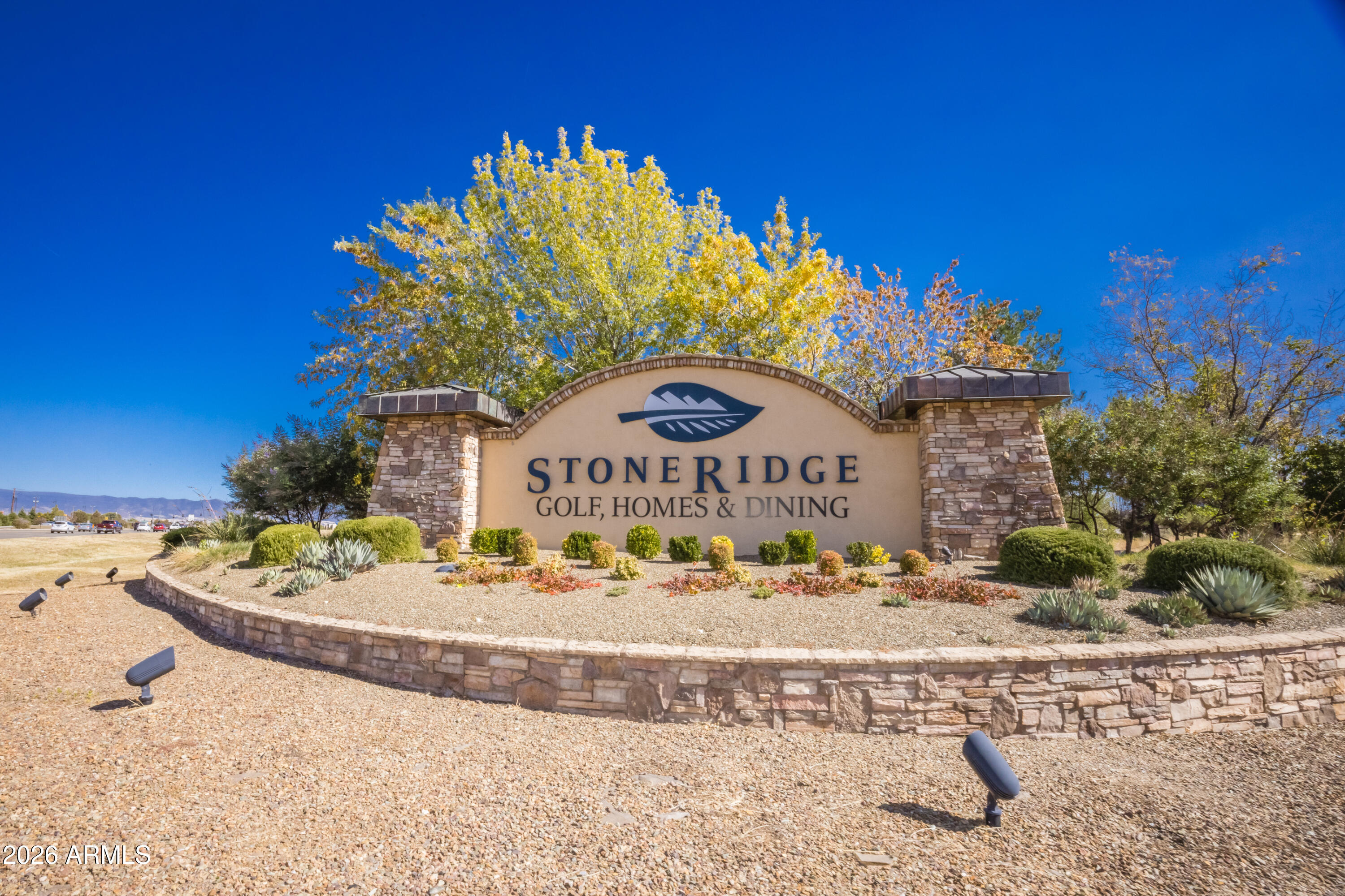 7615 E TRADERS Trail
