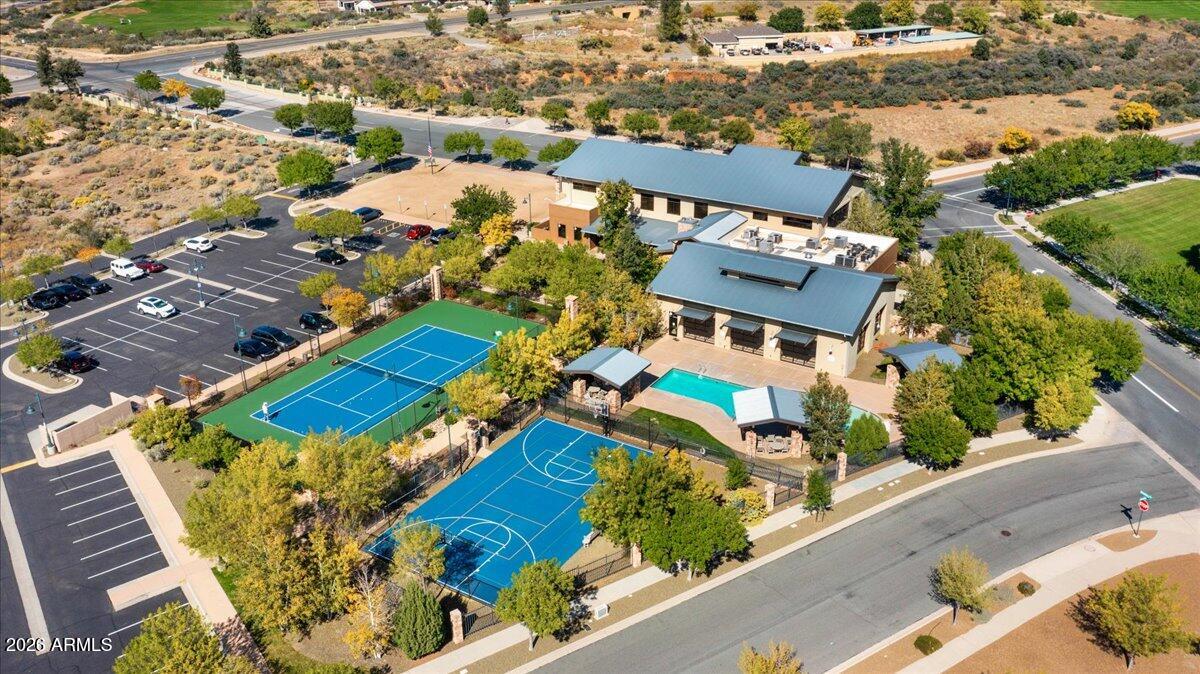 7615 E TRADERS Trail