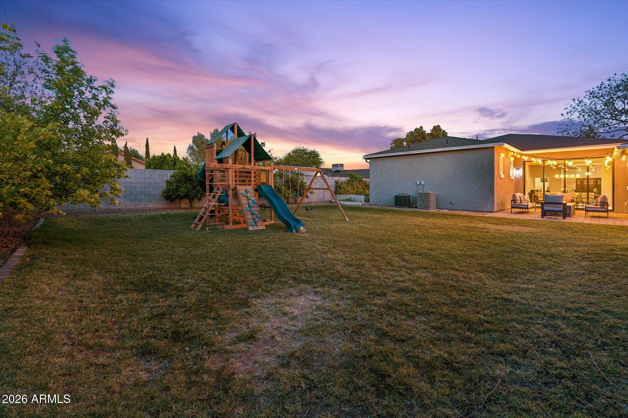 3324 E OSBORN Road