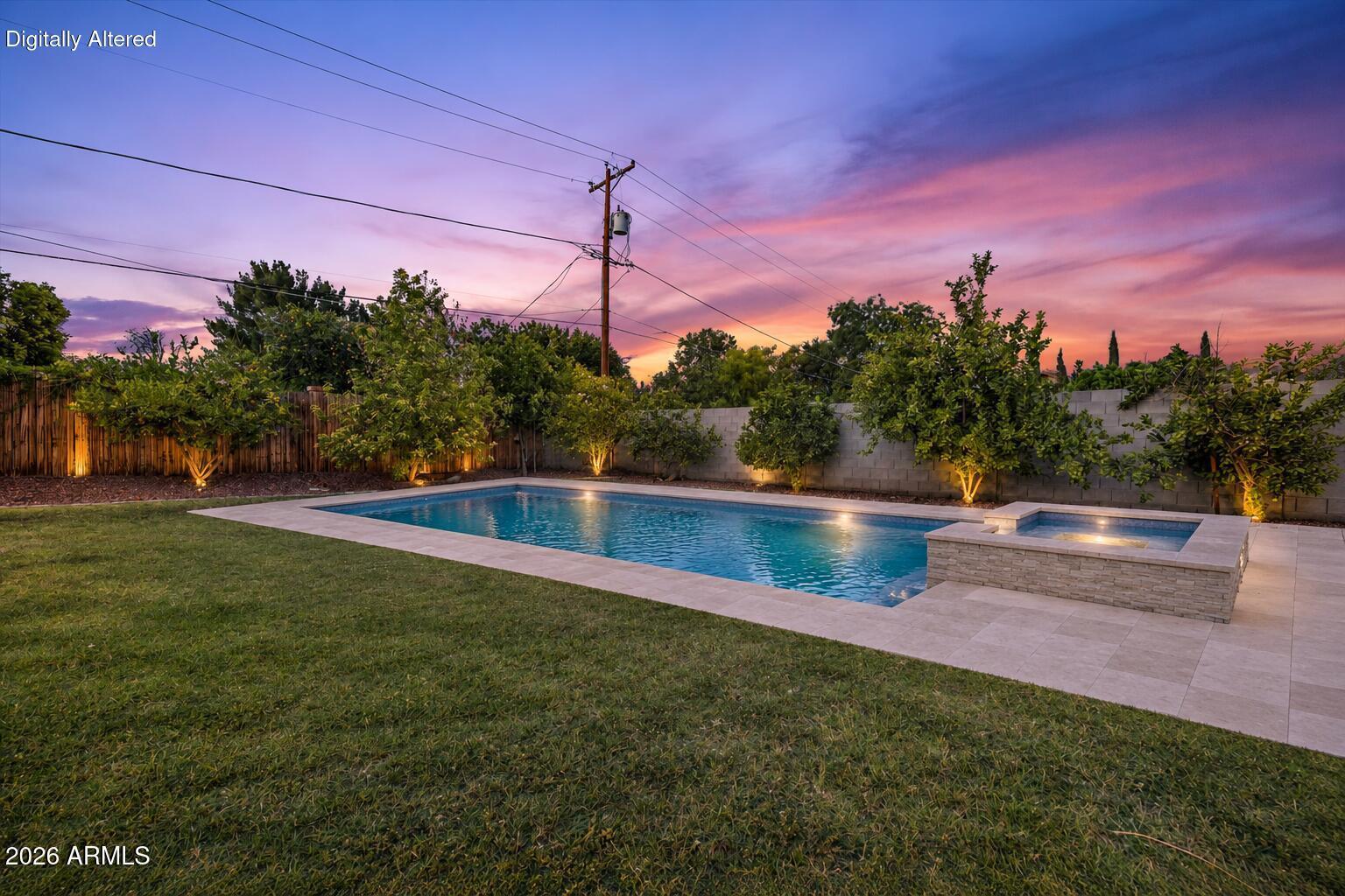 3324 E OSBORN Road