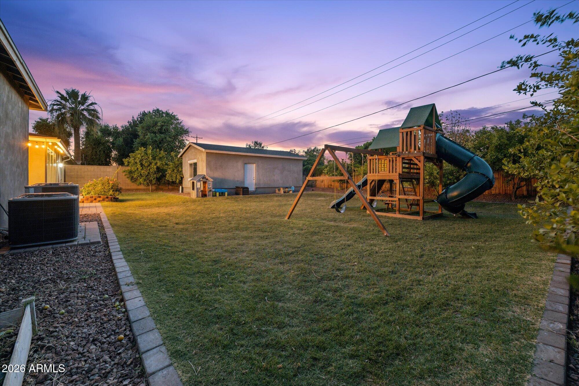 3324 E OSBORN Road