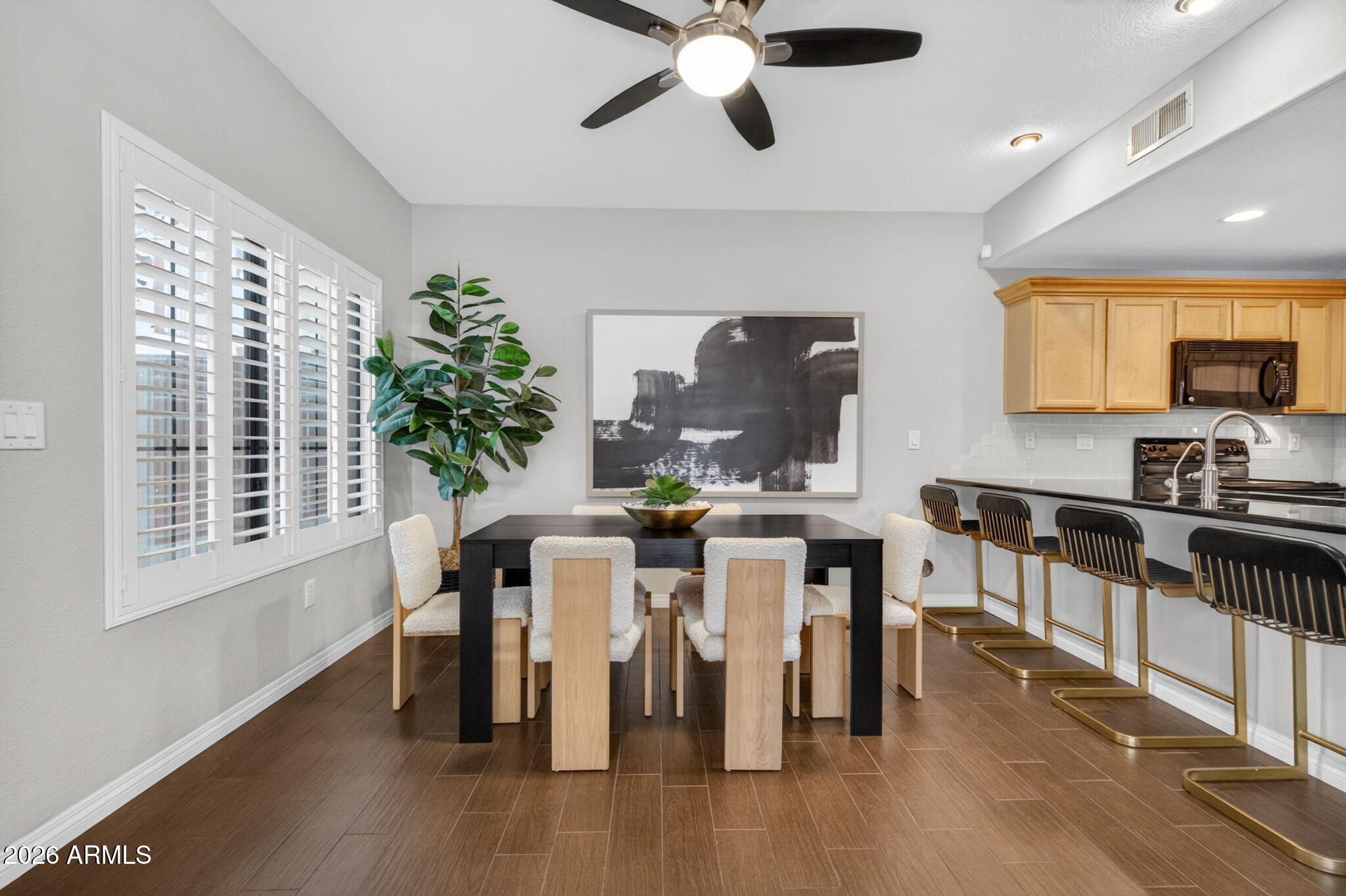 3150 E BEARDSLEY Road 1010