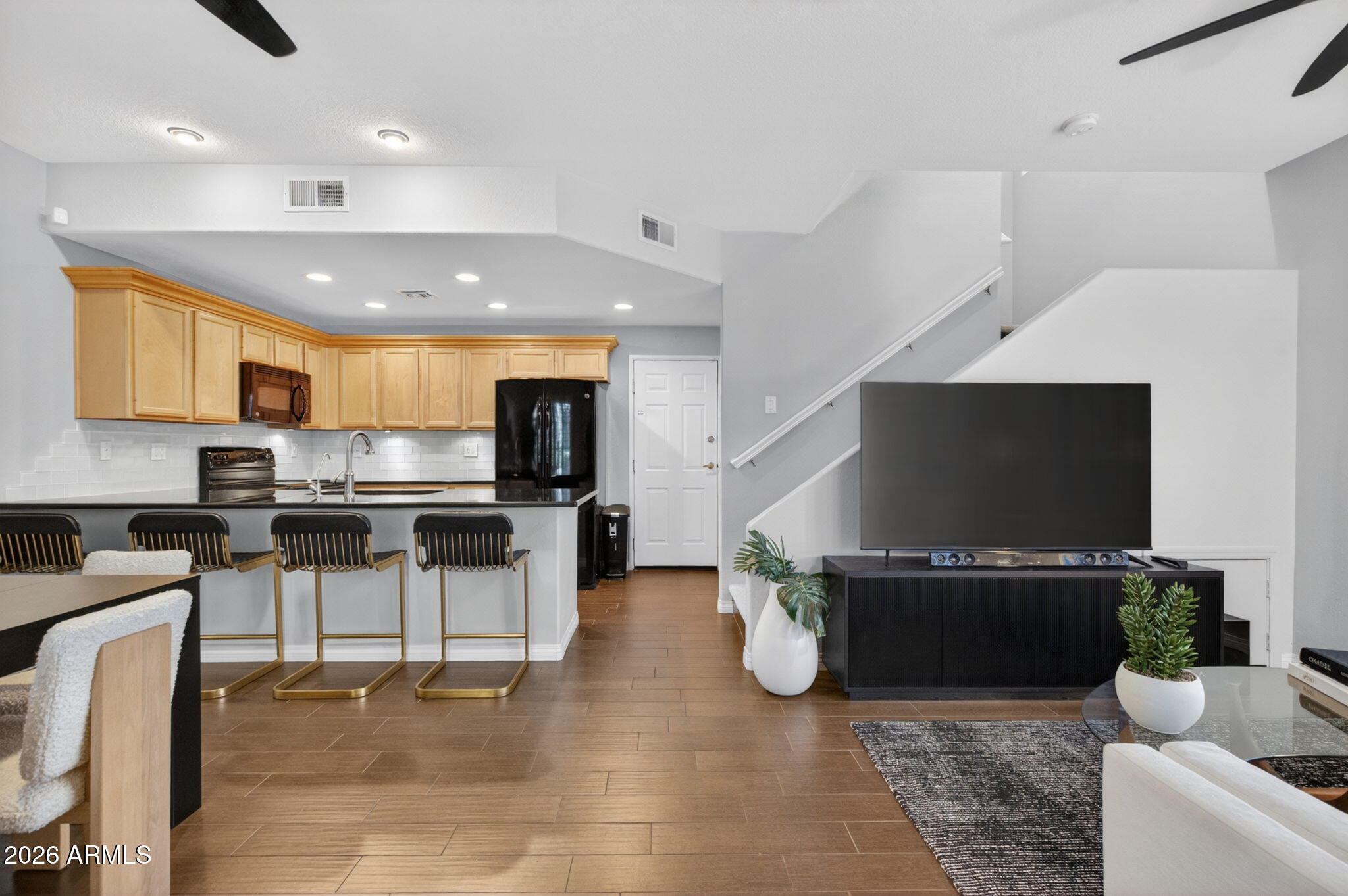 3150 E BEARDSLEY Road 1010
