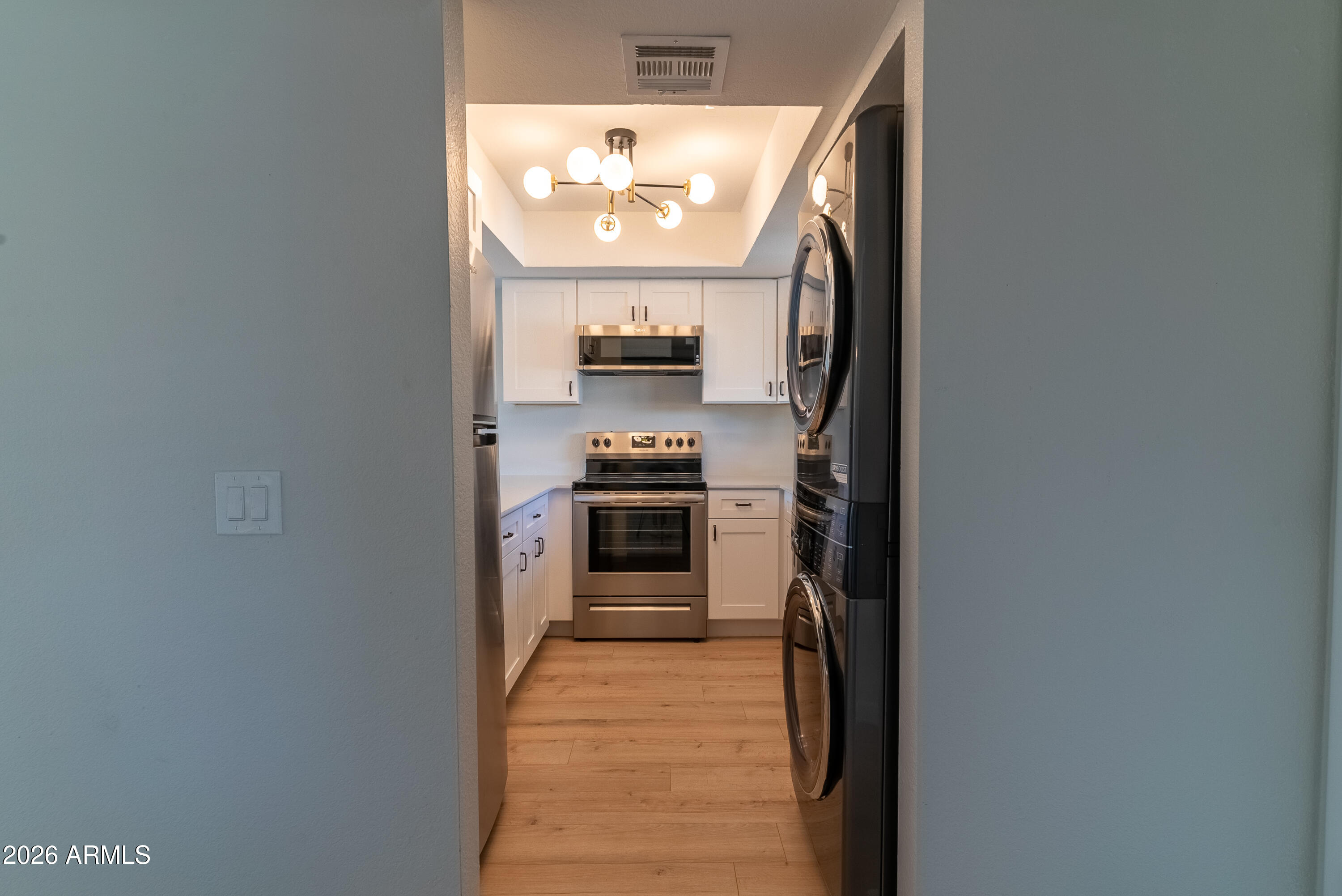4150 E CACTUS Road 216