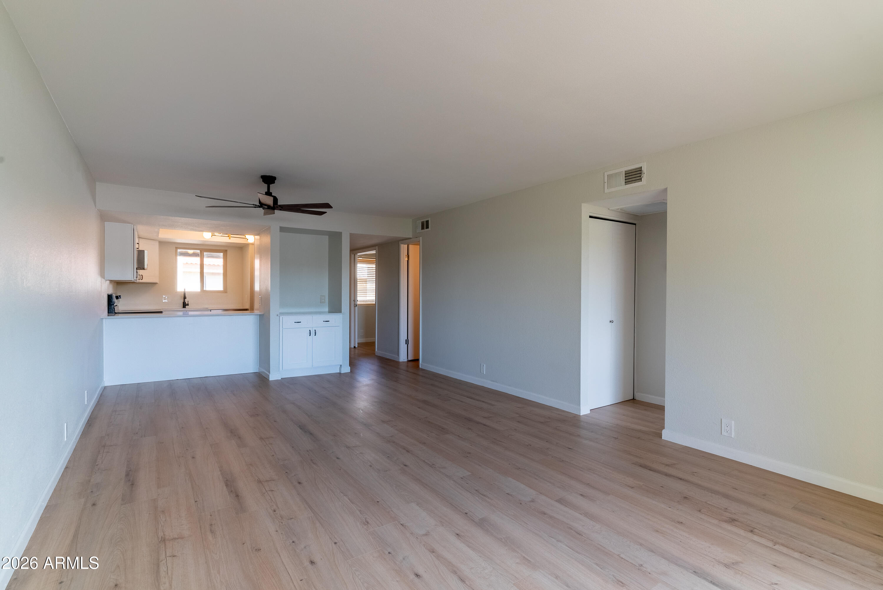 4150 E CACTUS Road 216