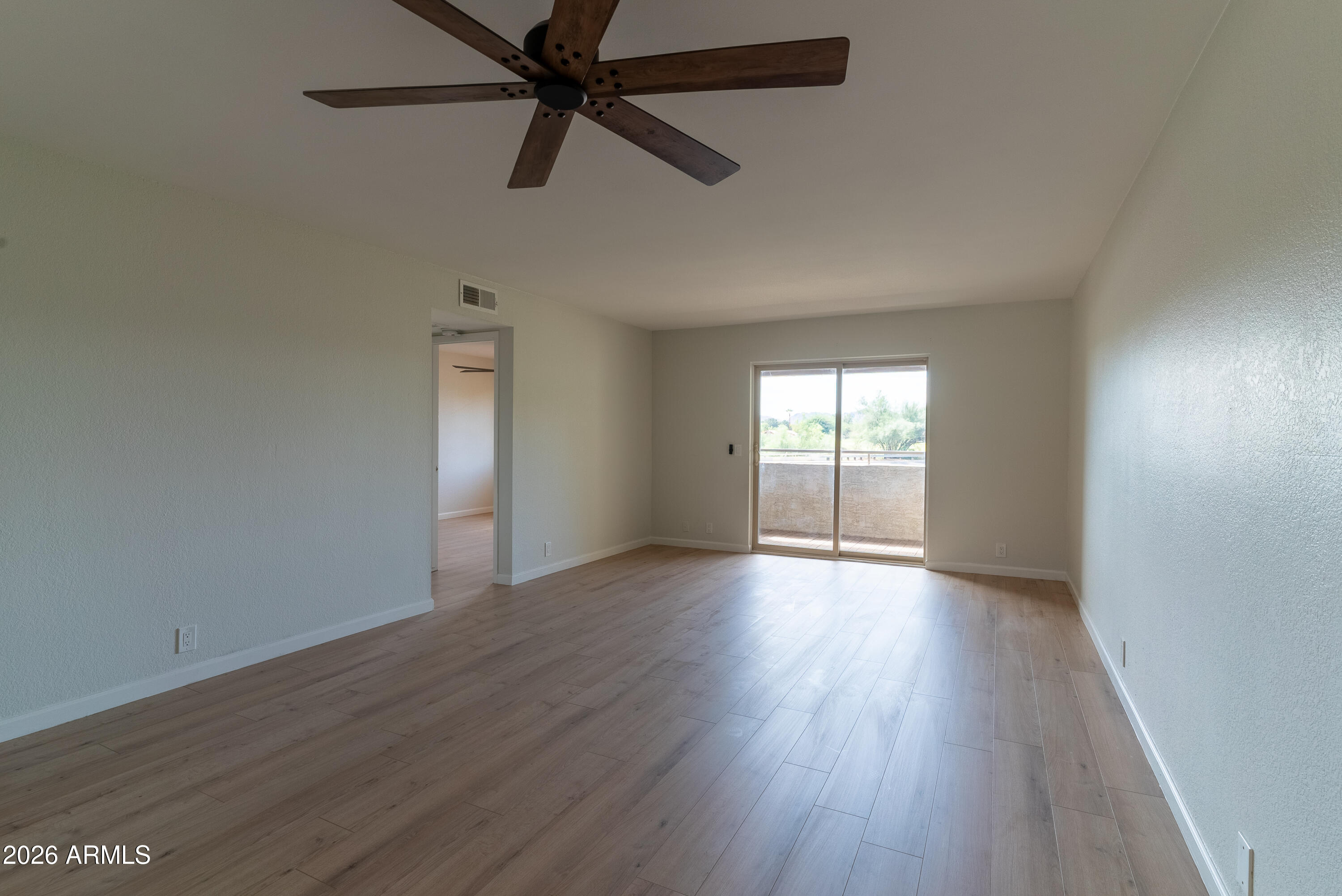 4150 E CACTUS Road 216