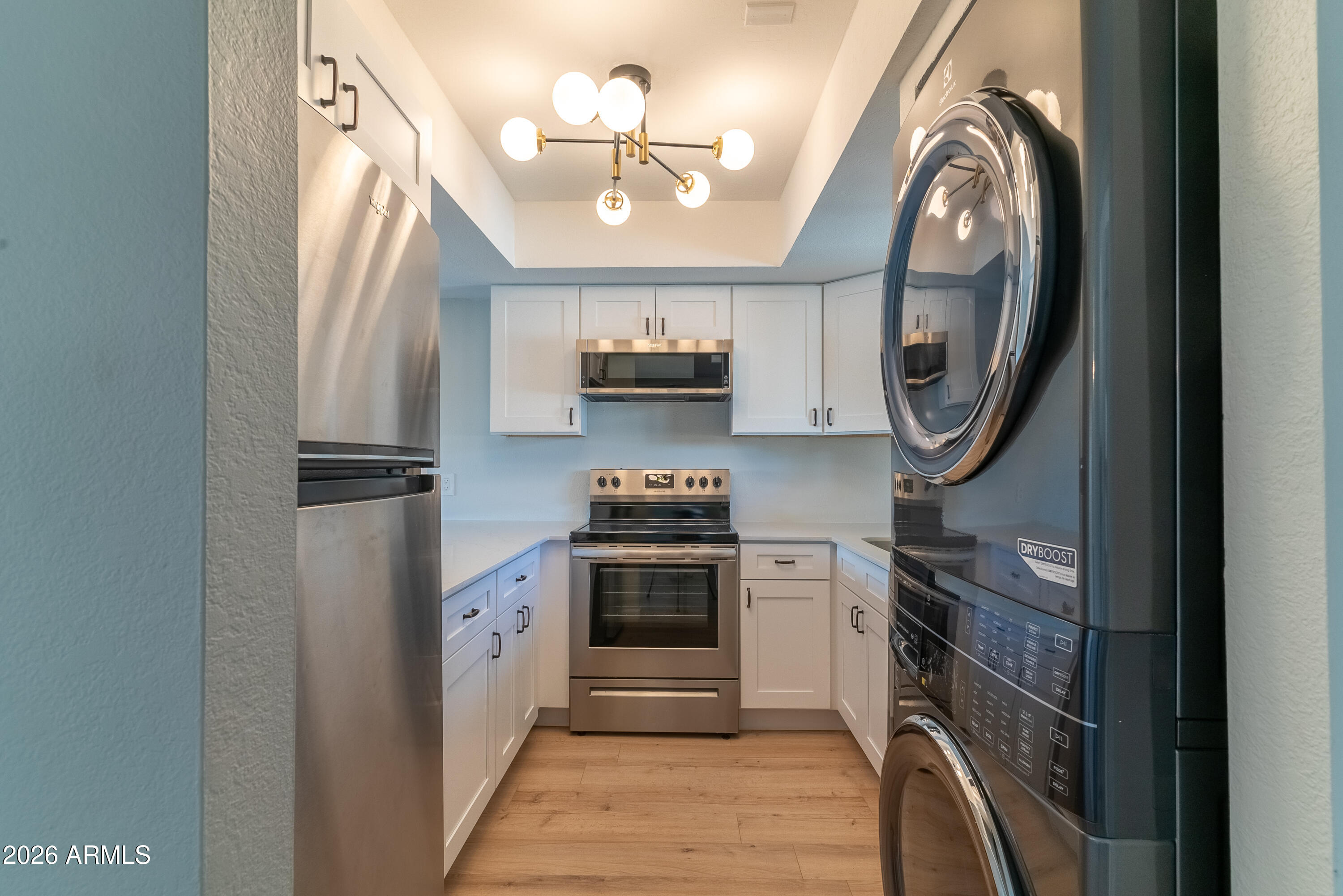 4150 E CACTUS Road 216