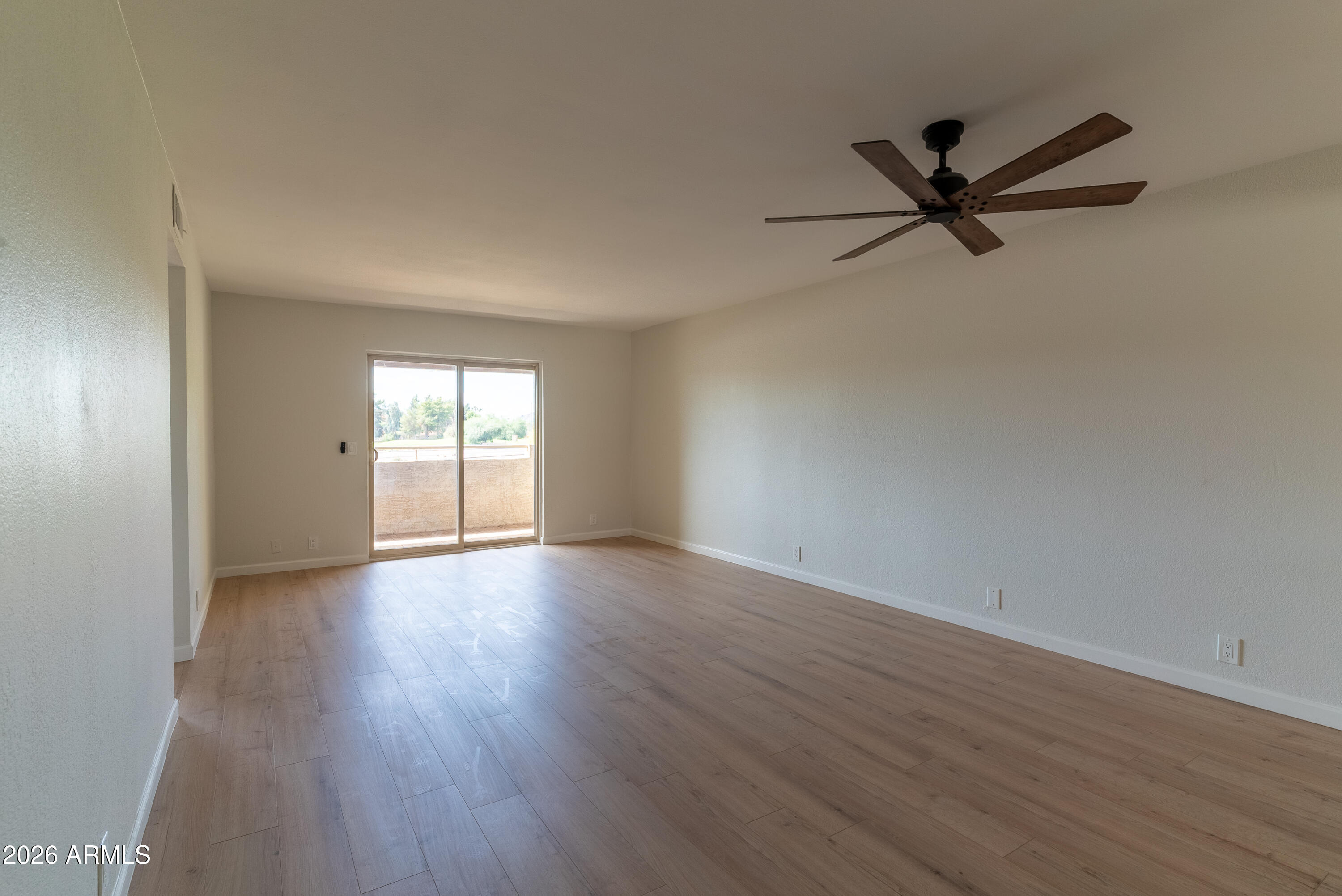 4150 E CACTUS Road 216