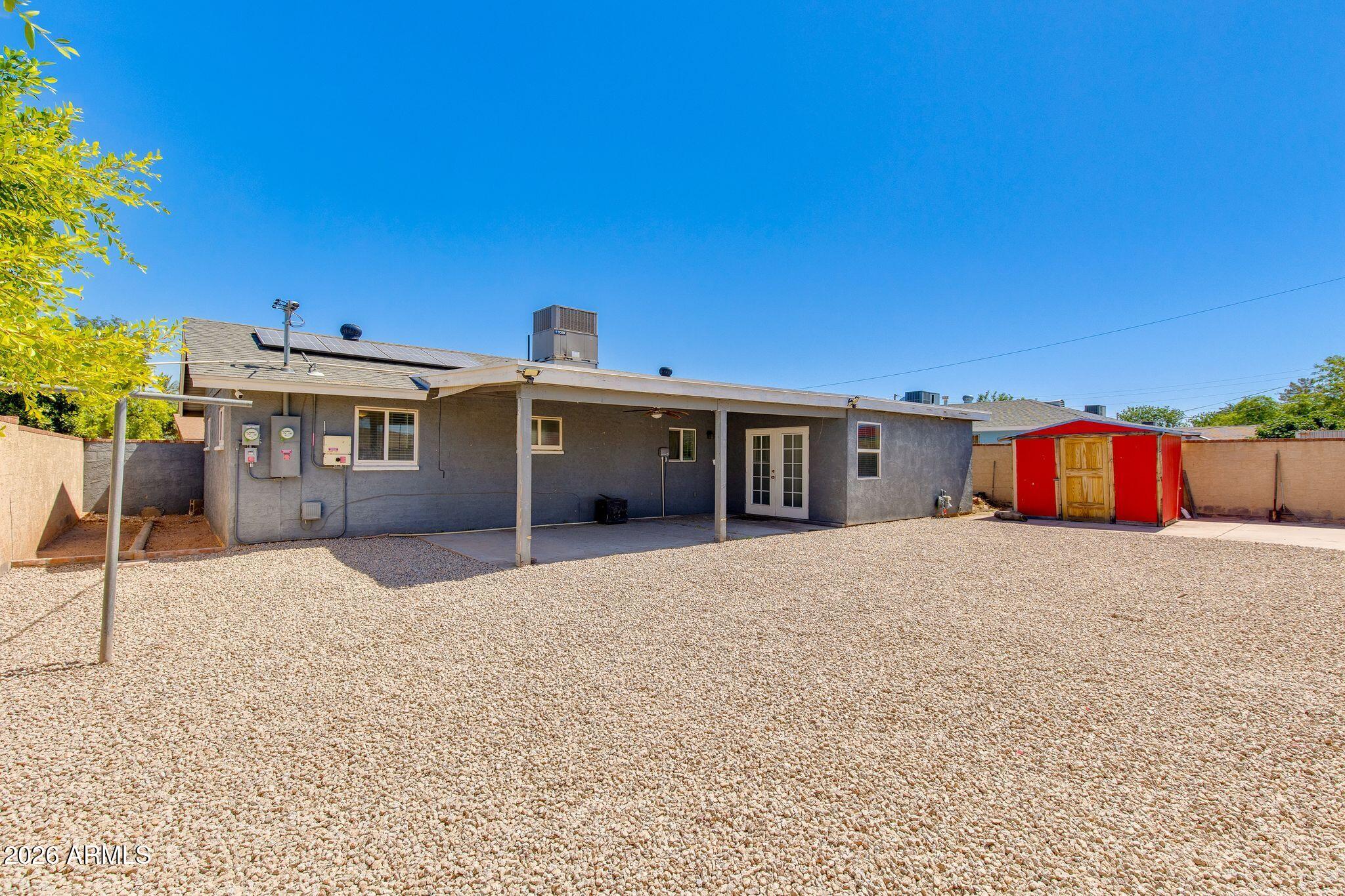 4923 E PALM Lane