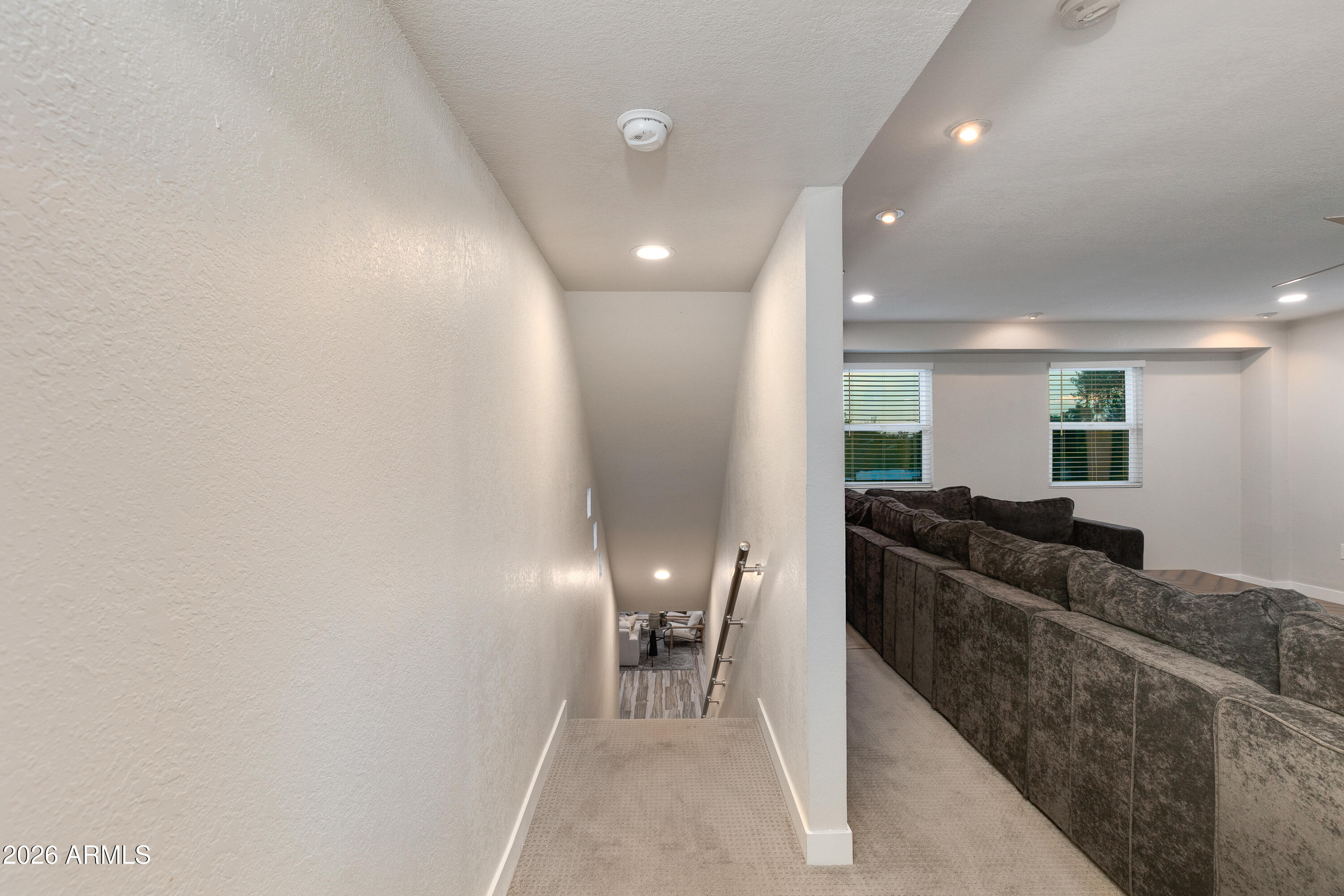 5802 E CORRINE Drive