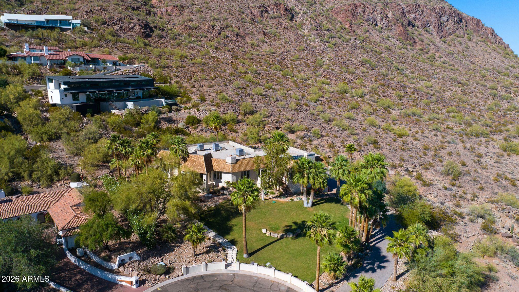 5654 E MESQUITE Lane