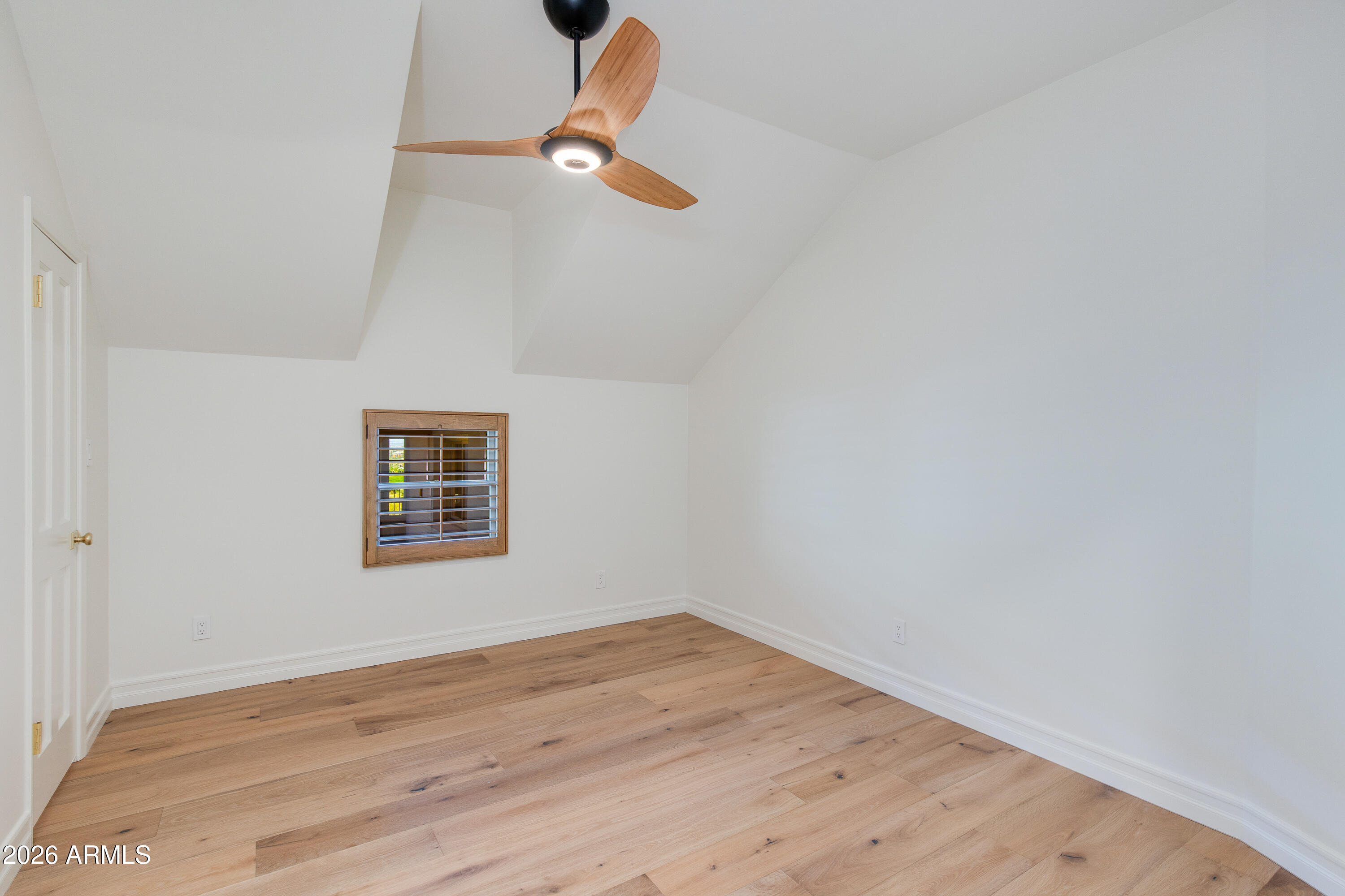 5654 E MESQUITE Lane