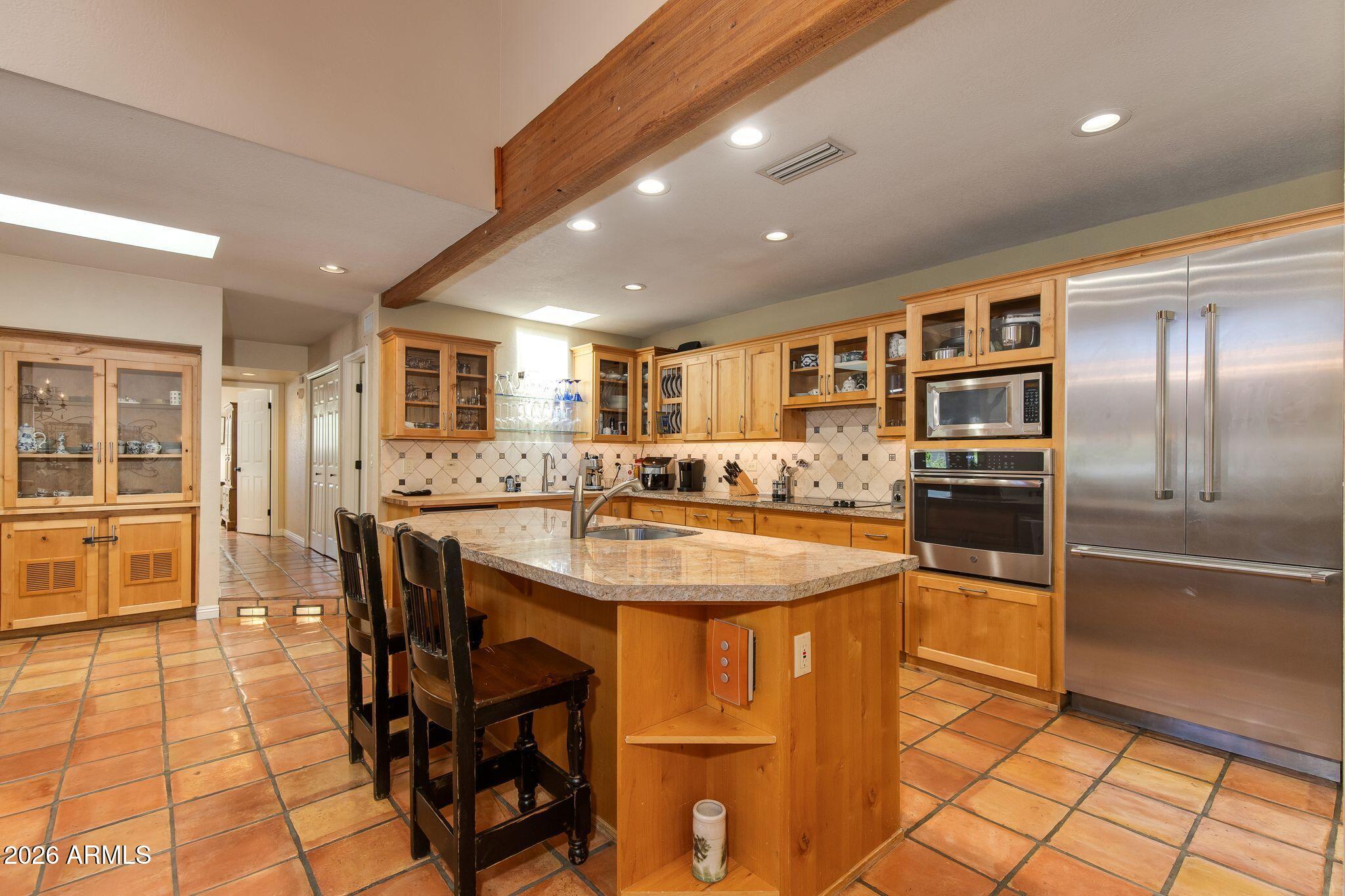 6186 N 28TH Place
