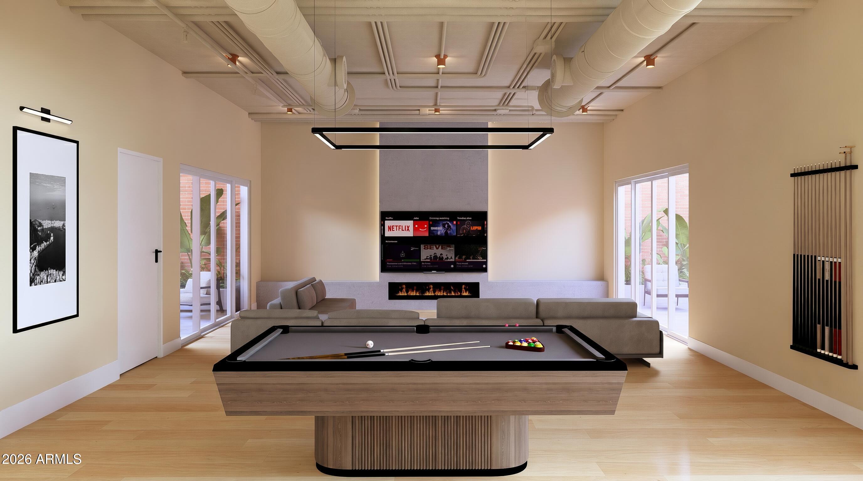 46 W PALM Lane
