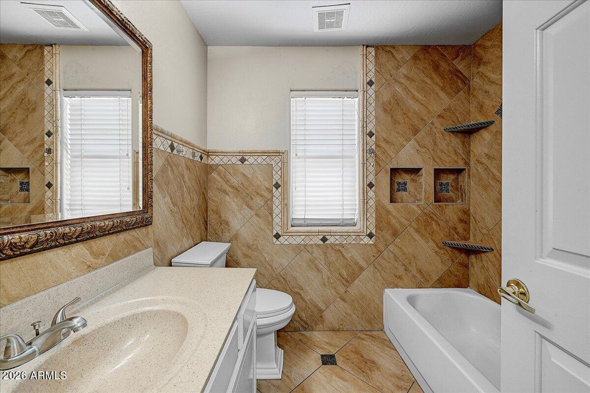 432 W SILVER CREEK Court