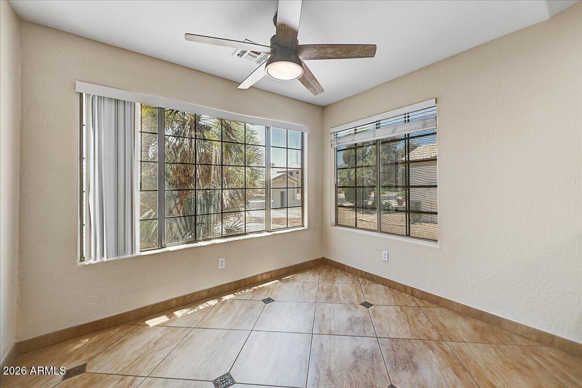432 W SILVER CREEK Court