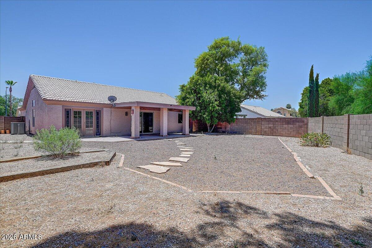 432 W SILVER CREEK Court