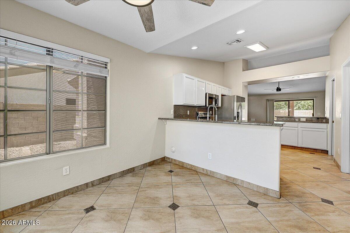 432 W SILVER CREEK Court