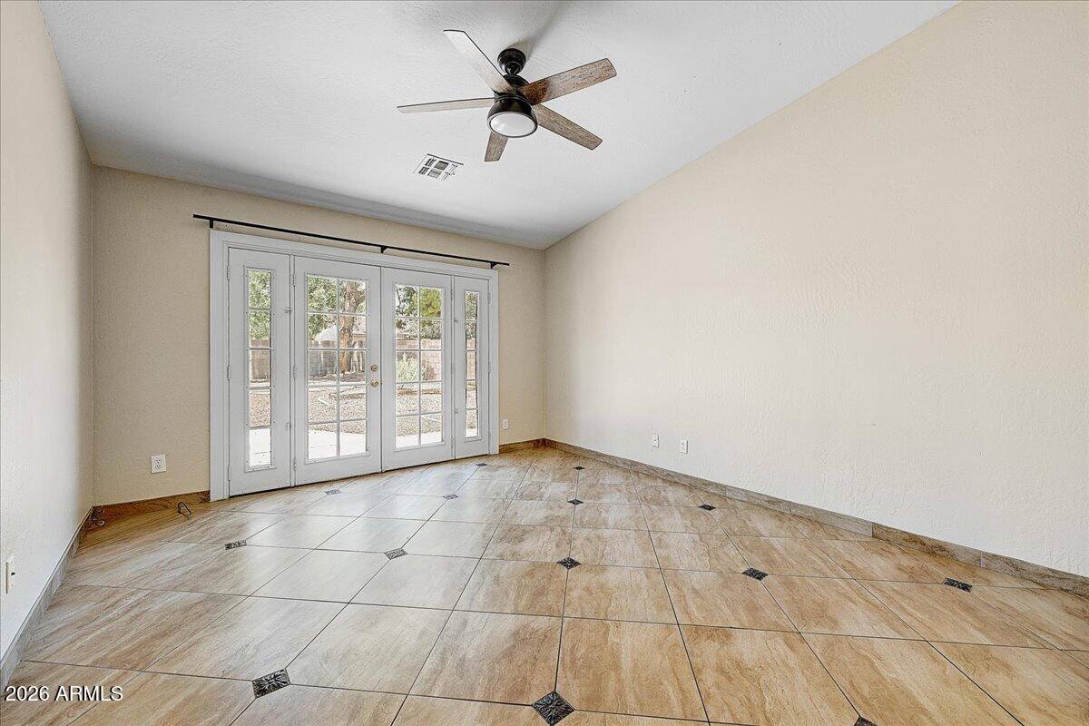 432 W SILVER CREEK Court