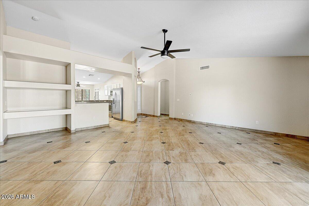 432 W SILVER CREEK Court