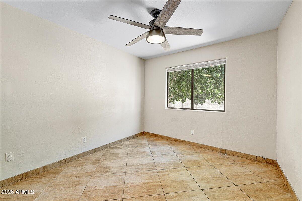 432 W SILVER CREEK Court