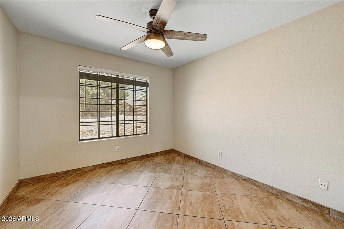 432 W SILVER CREEK Court