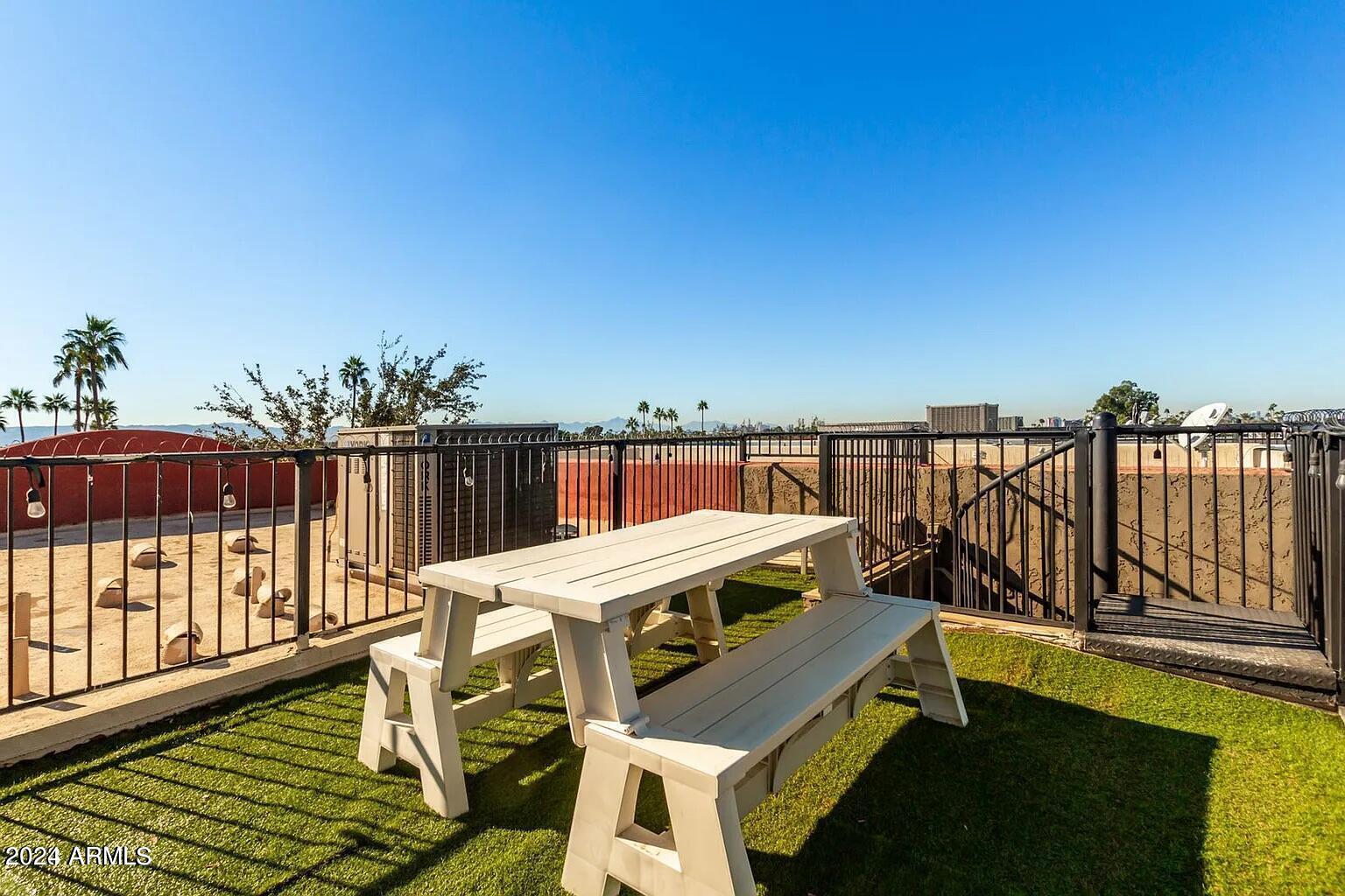 3447 E Lance Lane