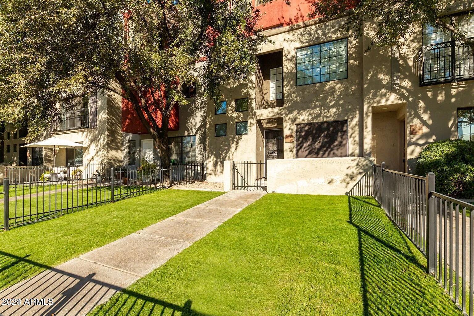 3447 E Lance Lane