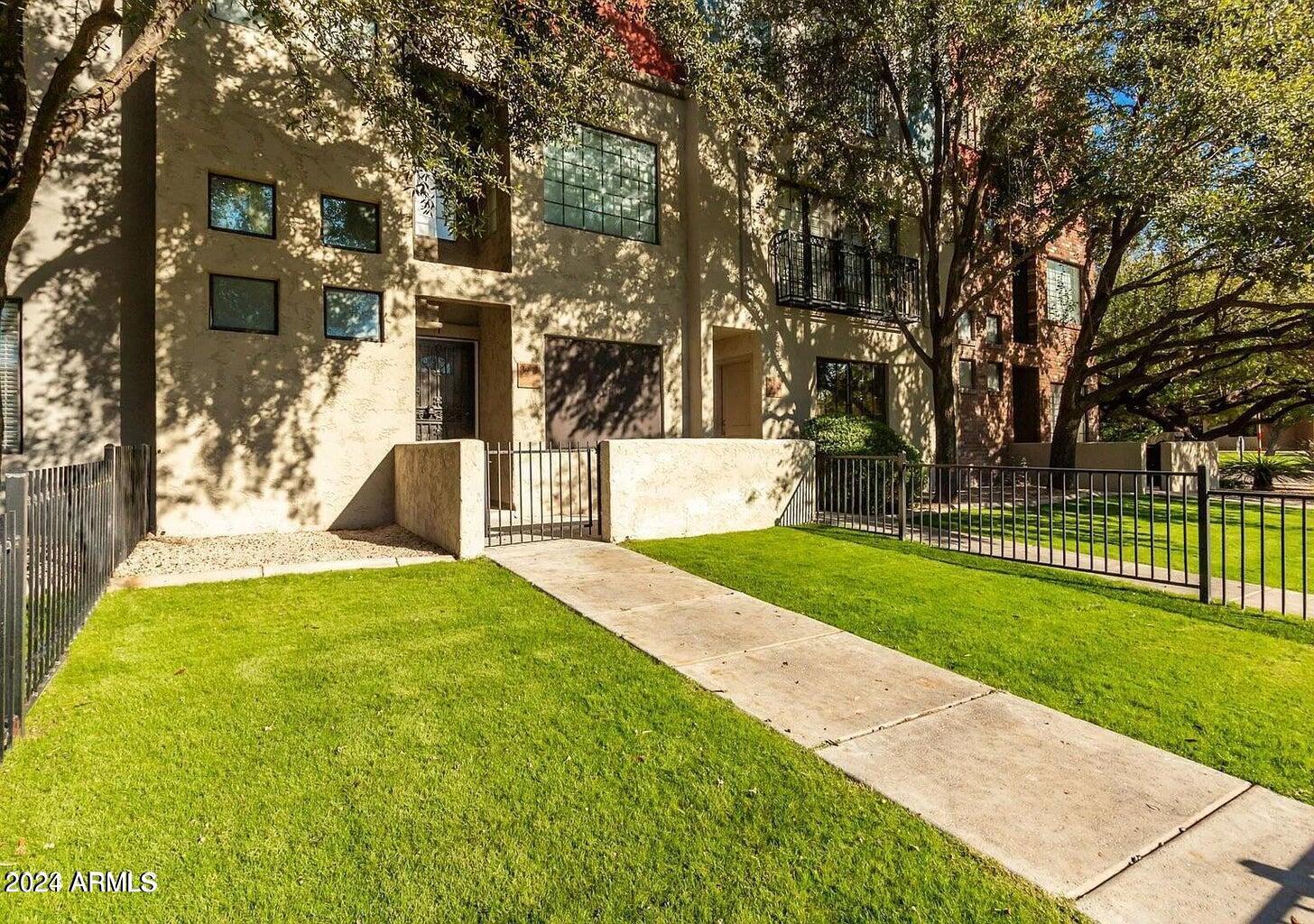 3447 E Lance Lane