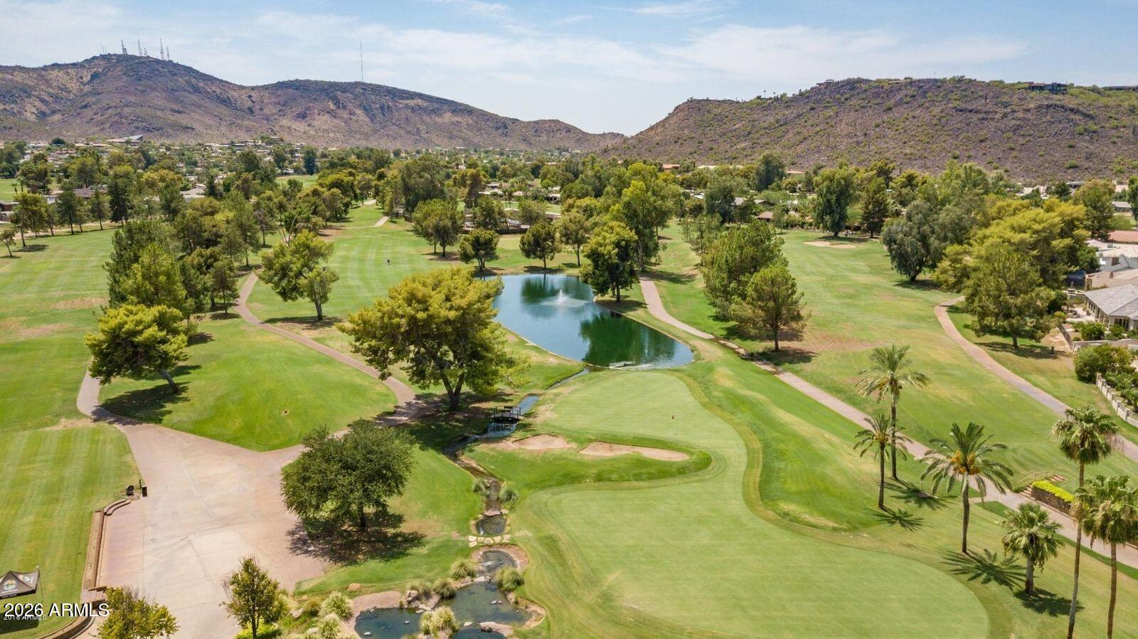 512 W MOON VALLEY Drive