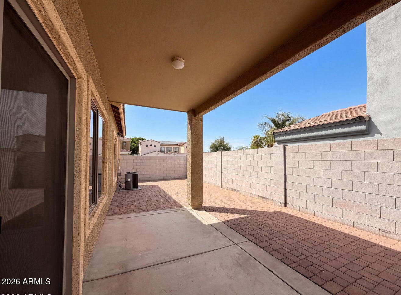 606 W BEAUTIFUL Lane