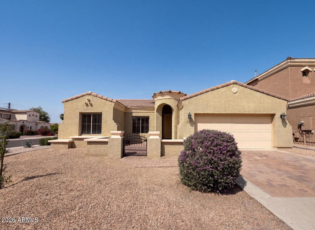606 W BEAUTIFUL Lane
