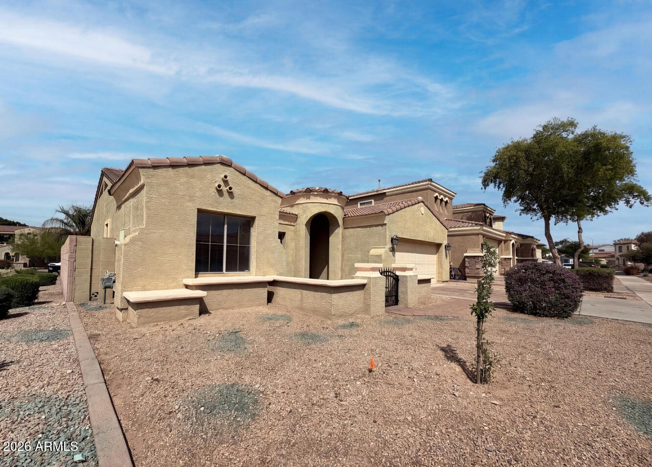 606 W BEAUTIFUL Lane