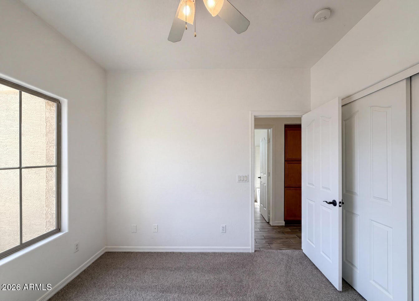 606 W BEAUTIFUL Lane