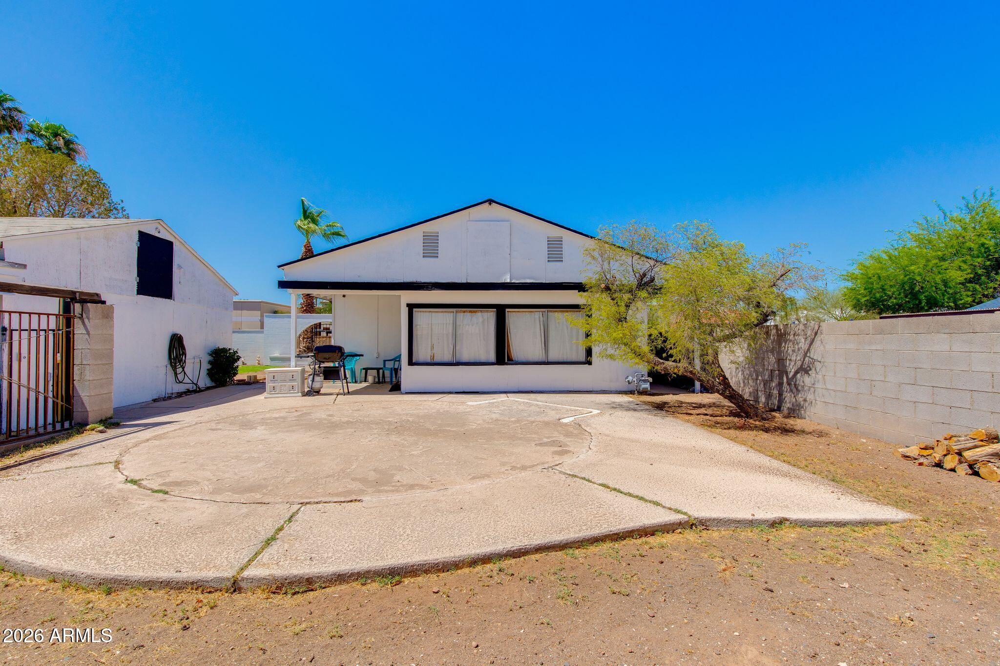 4641 E Roeser Road