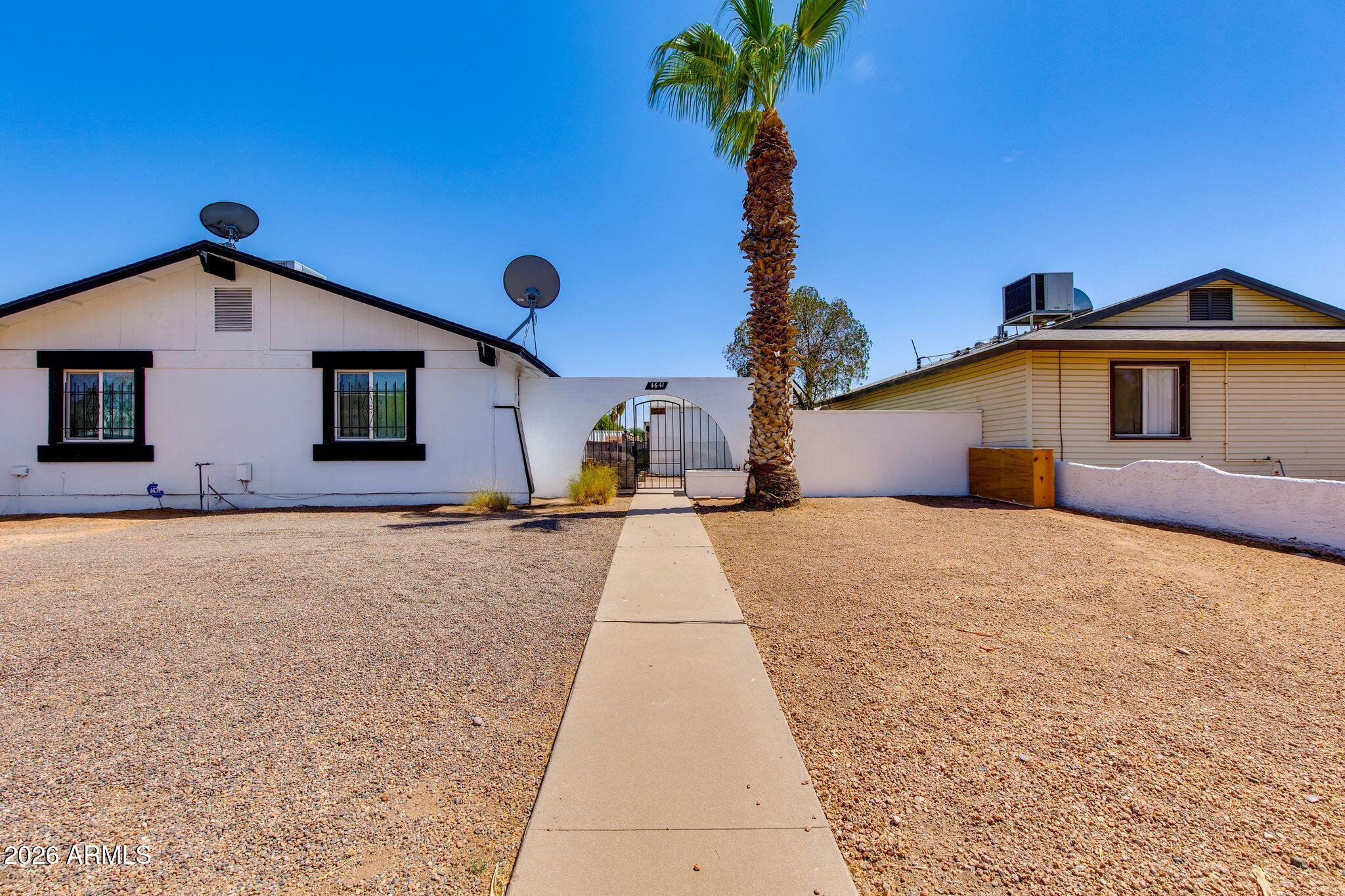 4641 E Roeser Road