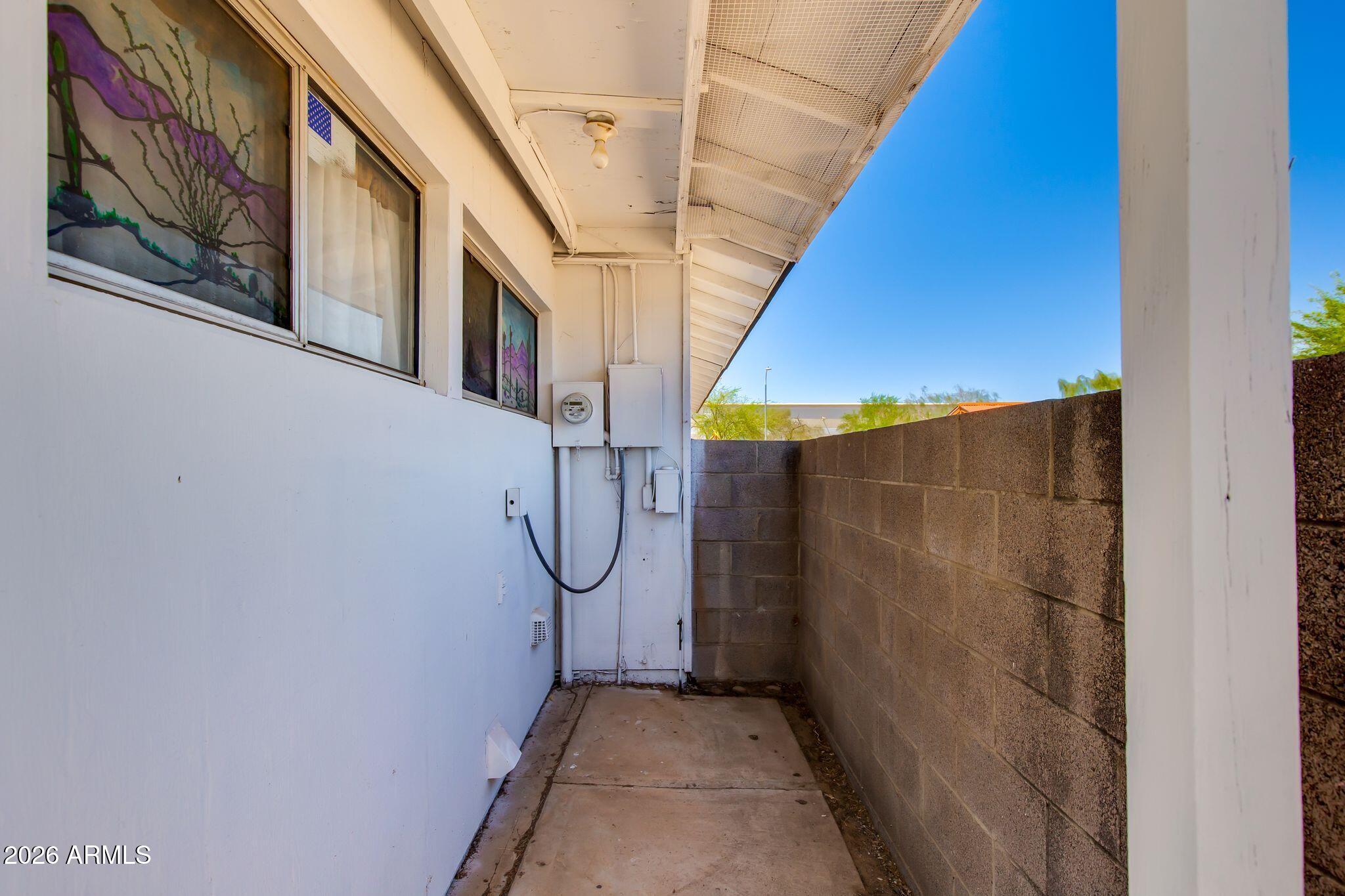 4641 E Roeser Road
