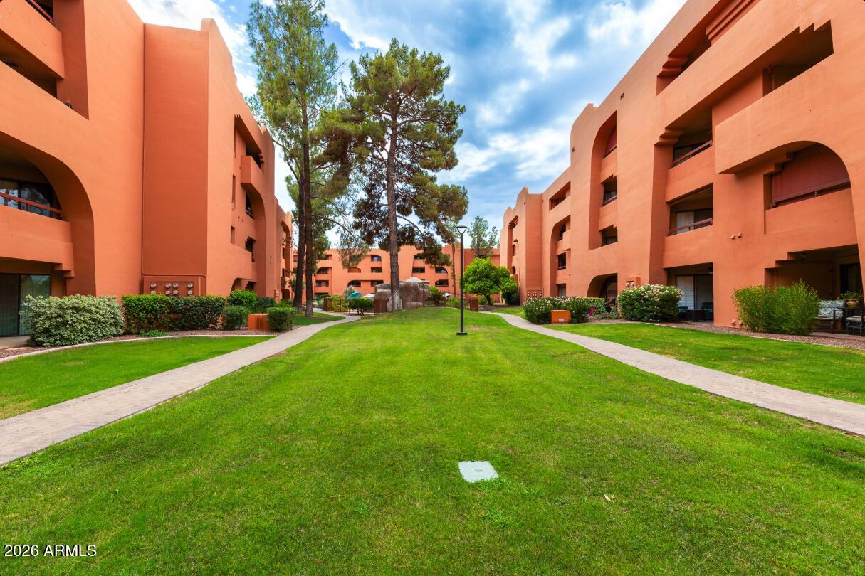 12222 N PARADISE VILLAGE Parkway S 247