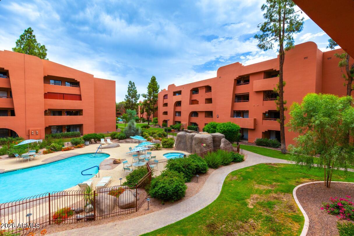 12222 N PARADISE VILLAGE Parkway S 247