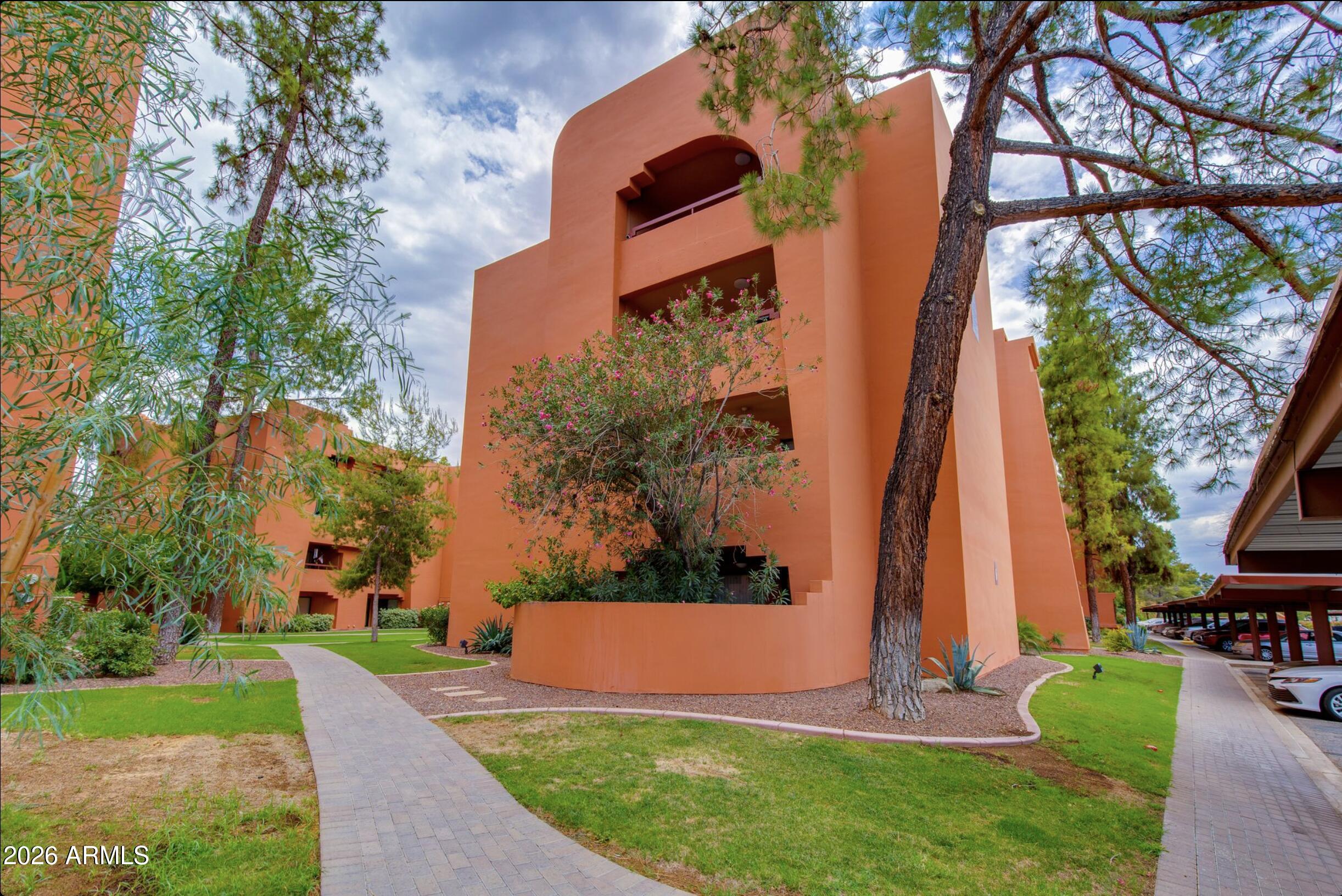 12222 N PARADISE VILLAGE Parkway S 440