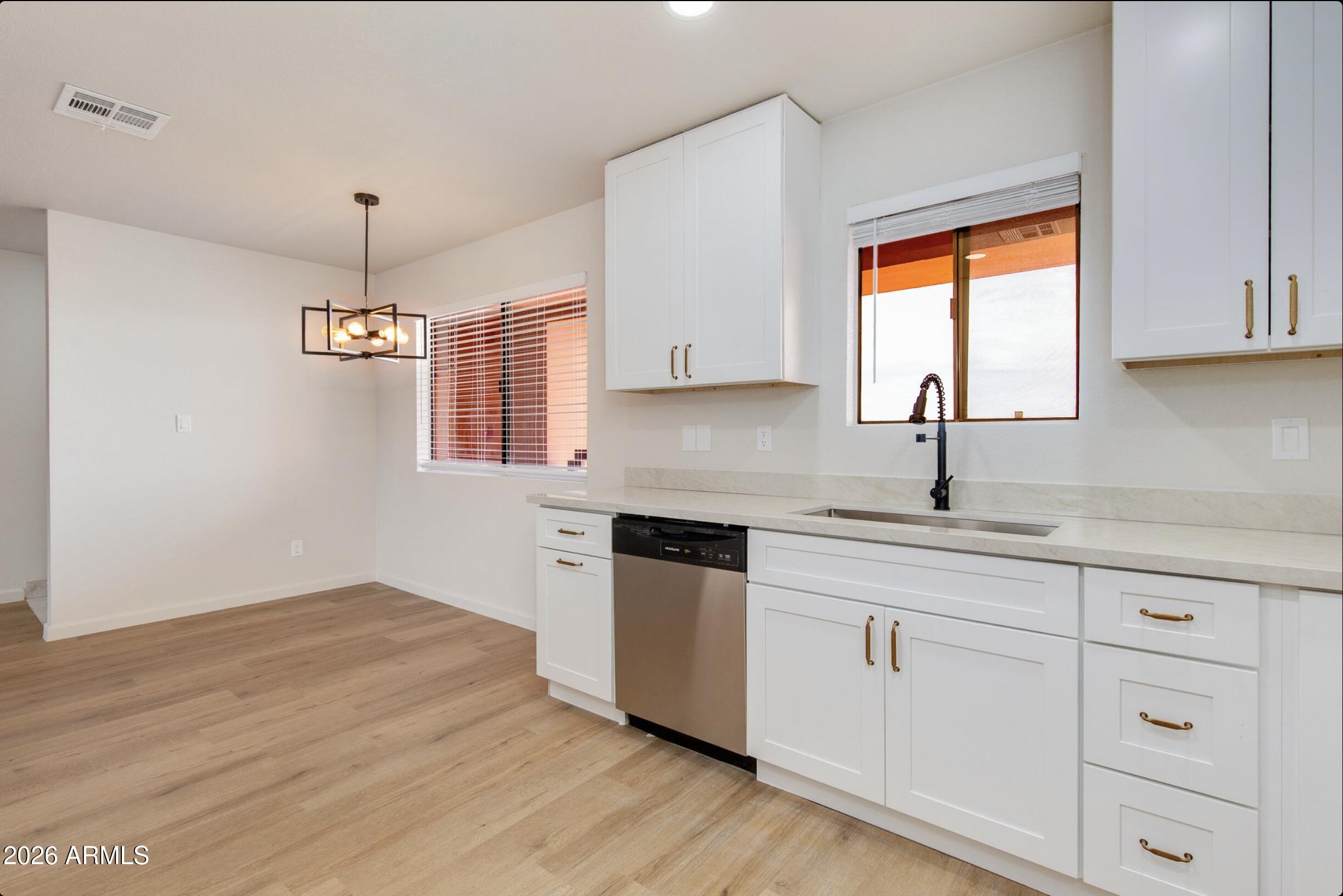 12222 N PARADISE VILLAGE Parkway S 440