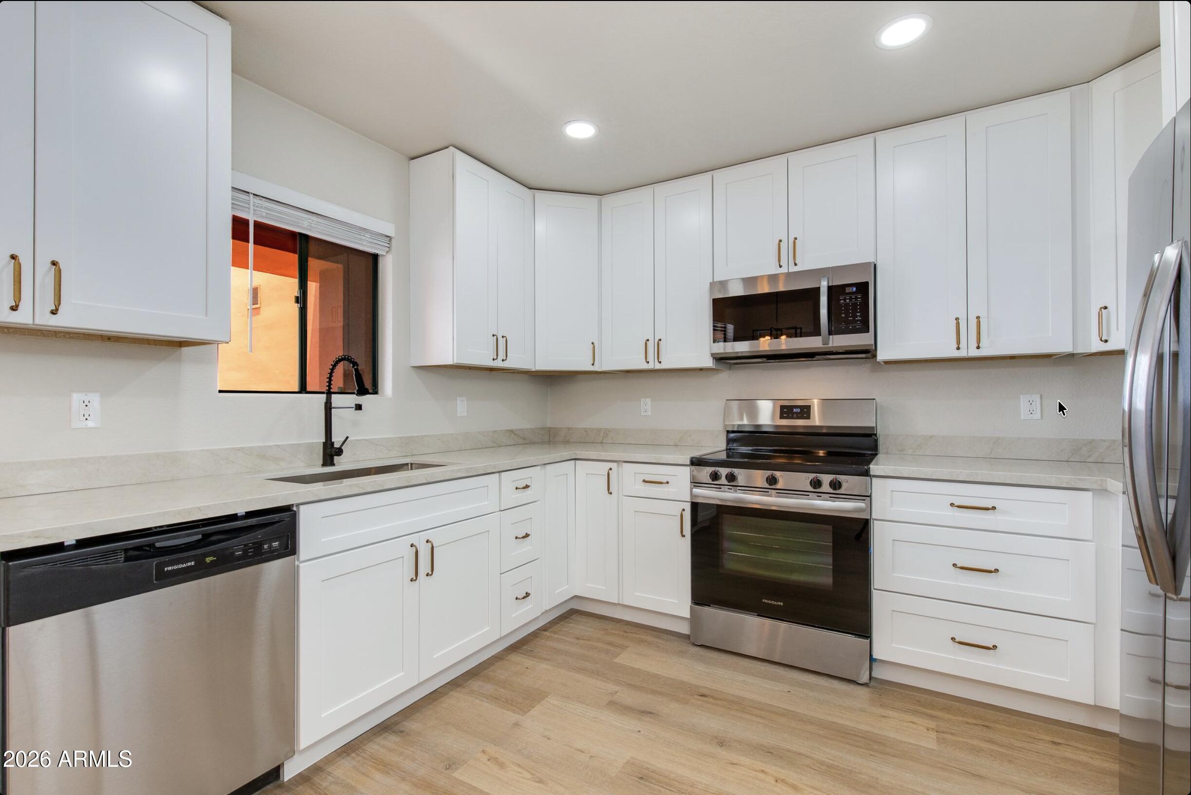 12222 N PARADISE VILLAGE Parkway S 440