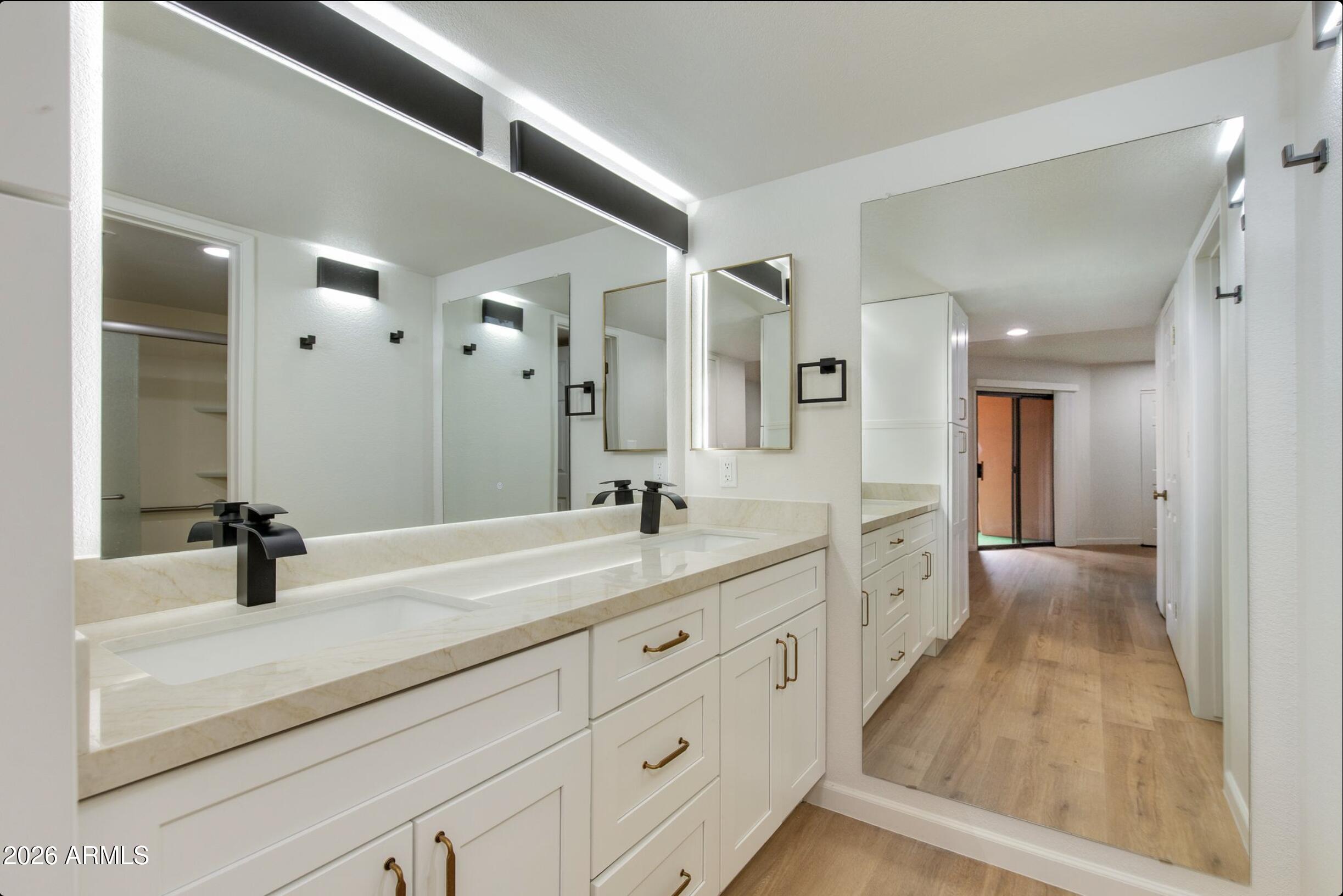 12222 N PARADISE VILLAGE Parkway S 440