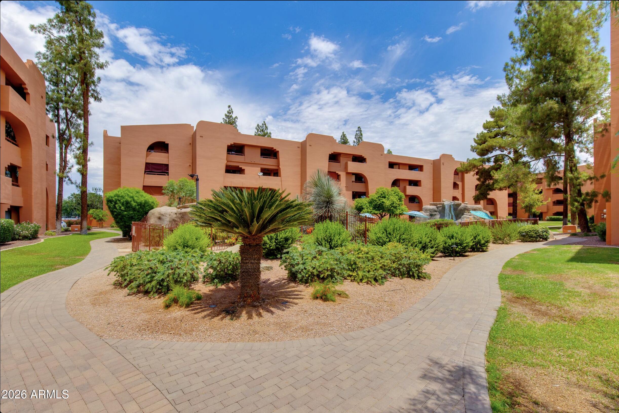 12222 N PARADISE VILLAGE Parkway S 440